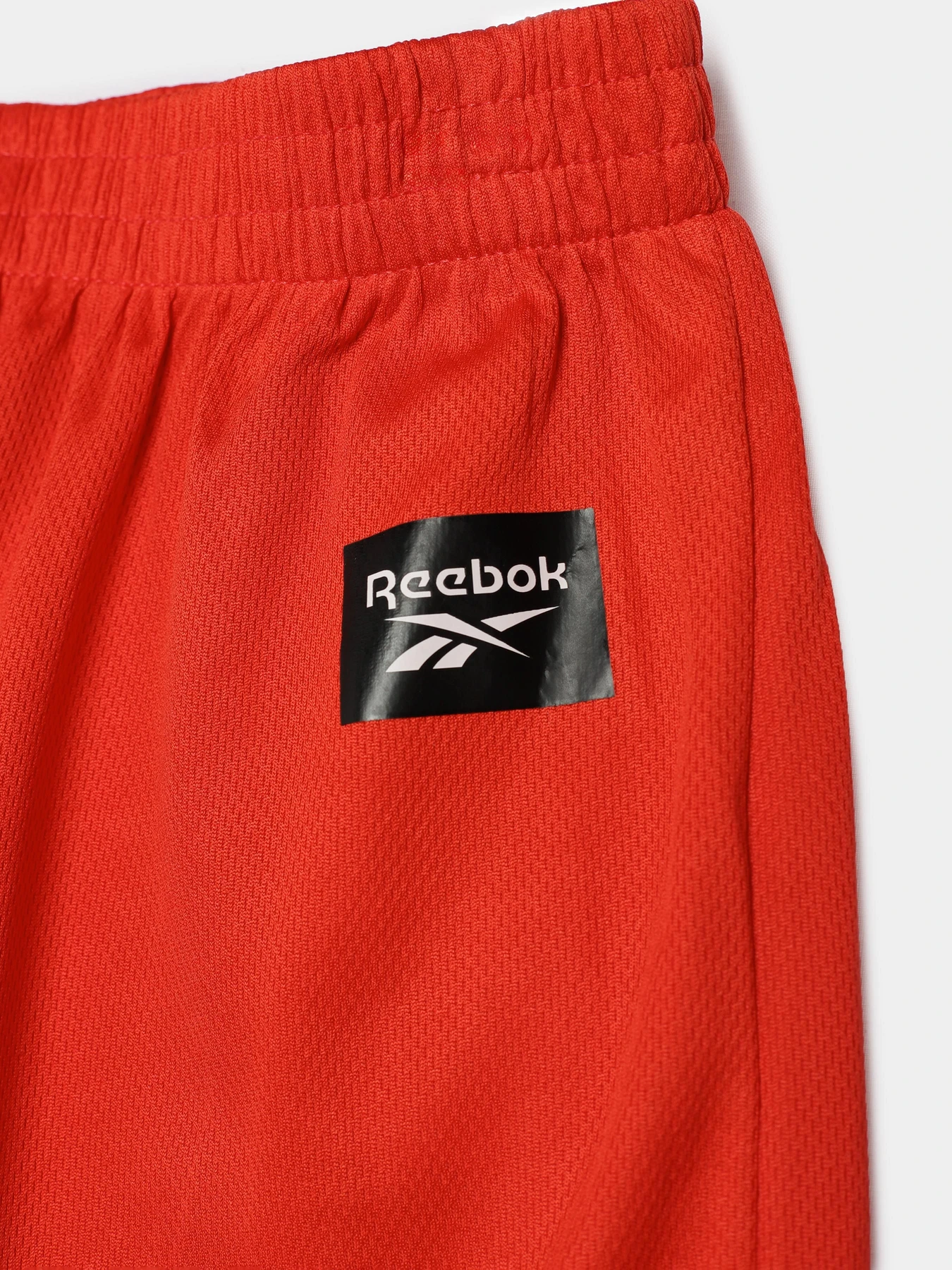 Шорты Reebok модель S9038RB8_BLACK/RED Шорты Reebok модель S9038RB8_BLACK/RED Фото