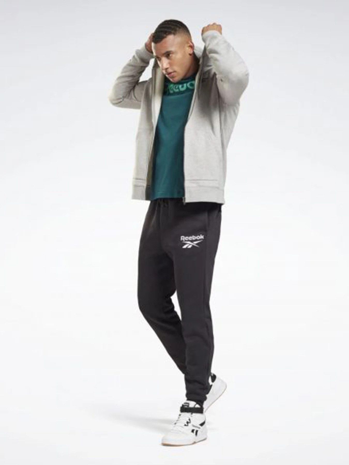 Брюки Reebok модель GT5800 Брюки Reebok модель GT5800 Фото