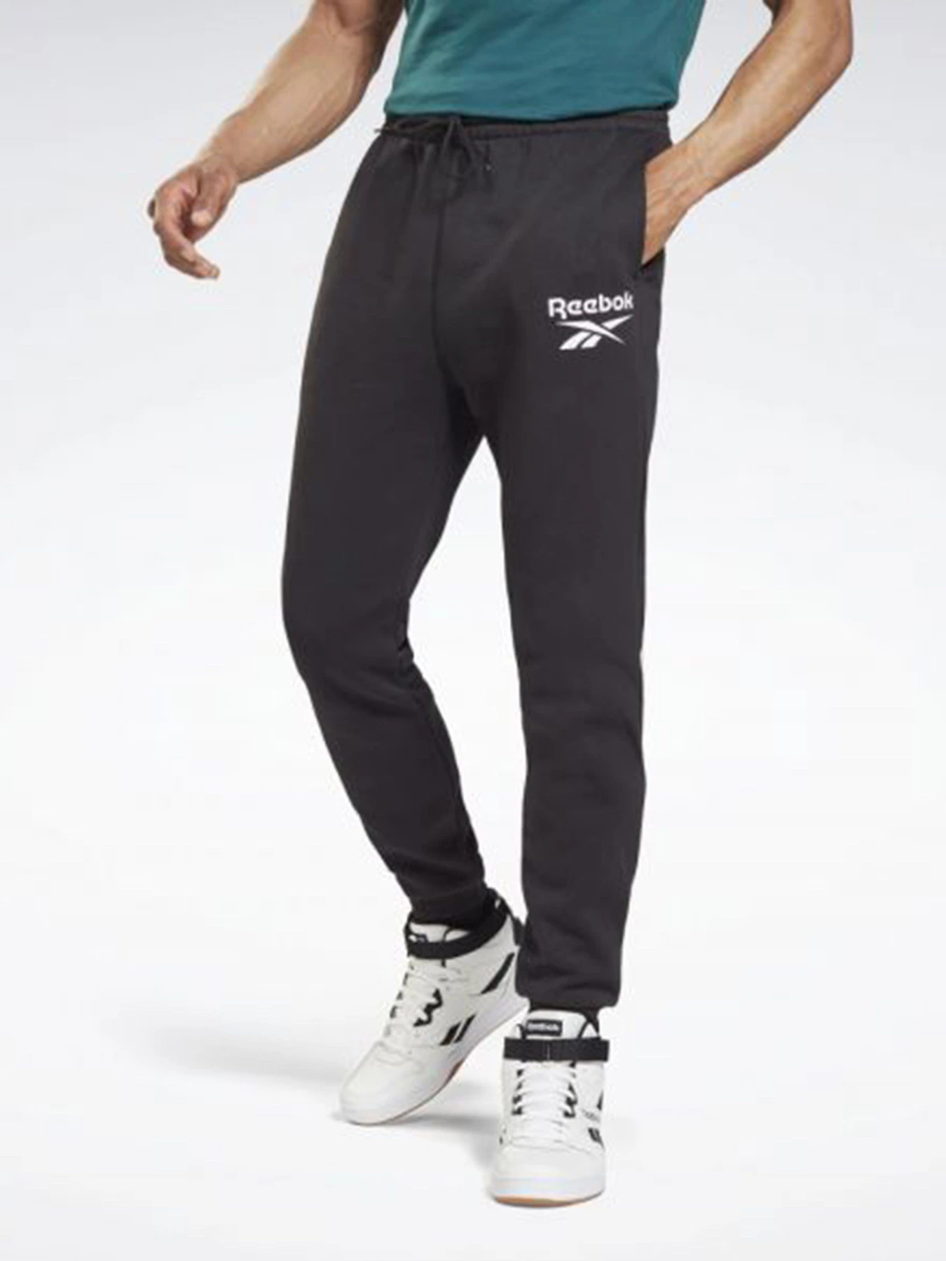Брюки Reebok модель GT5800 Брюки Reebok модель GT5800 Фото