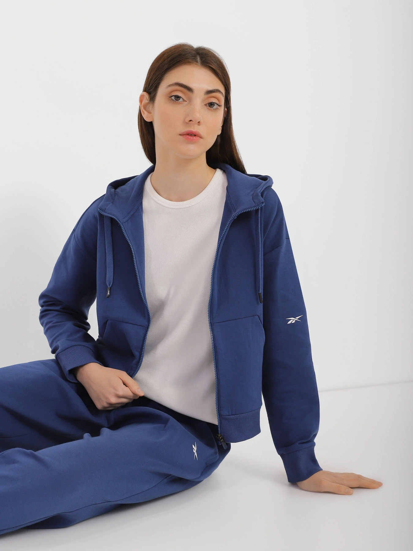 Худи и свитшоты Reebok DreamBlend Cotton модель 0B1016 Худи и свитшоты Reebok DreamBlend Cotton модель 0B1016 Фото
