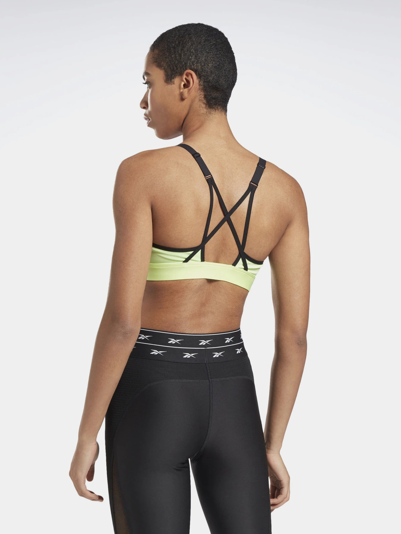 Футболки и поло Reebok LUX STRAPPY MEDIUM-IMPACT модель GI8320 Футболки и поло Reebok LUX STRAPPY MEDIUM-IMPACT модель GI8320 Фото