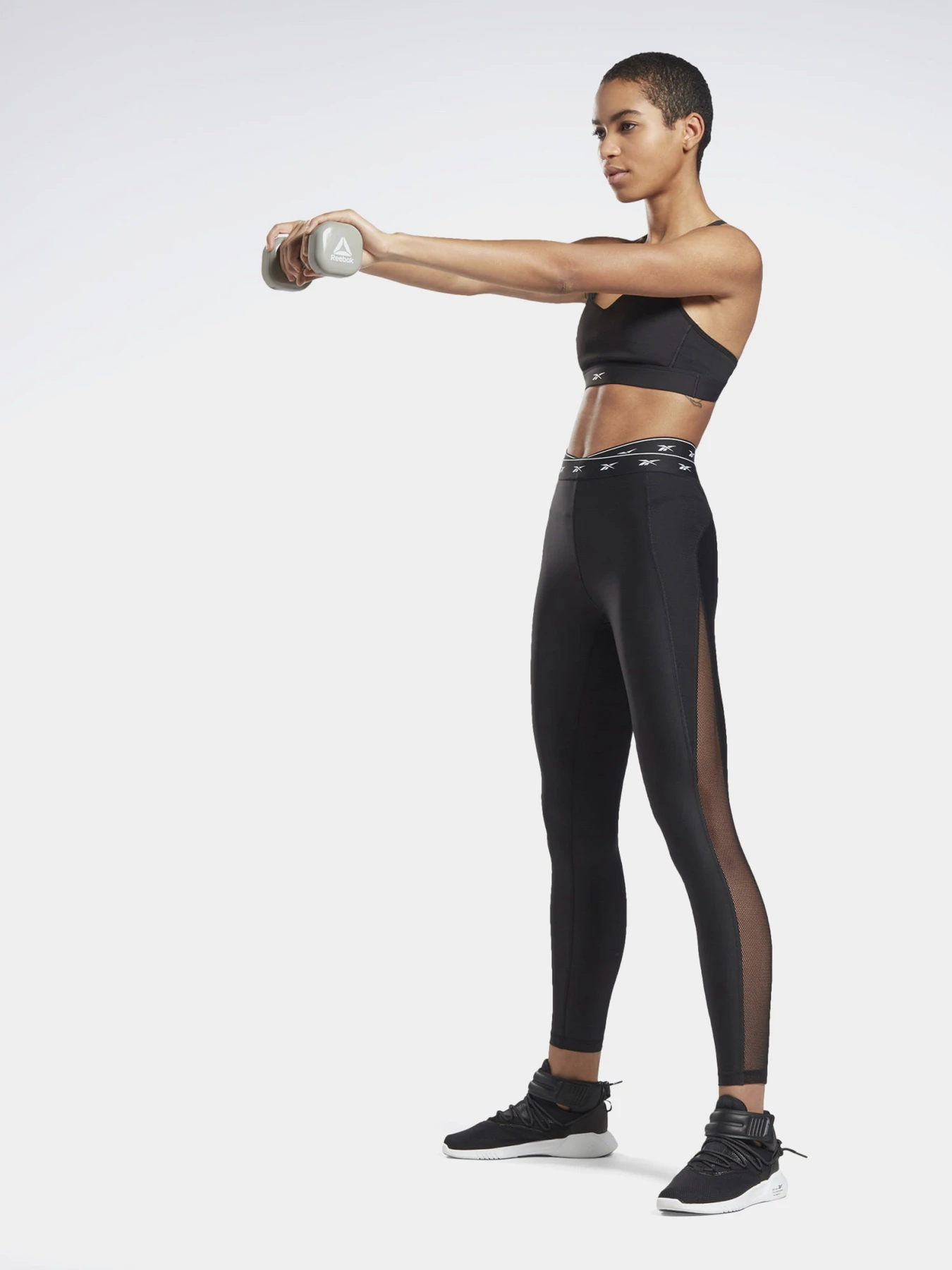 Футболки и поло Reebok LUX STRAPPY MEDIUM-IMPACT модель GI8321 Футболки и поло Reebok LUX STRAPPY MEDIUM-IMPACT модель GI8321 Фото