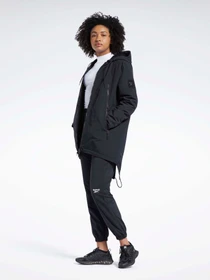 Куртки и дубленки Reebok Outerwear Urban модель GR8976 Фото