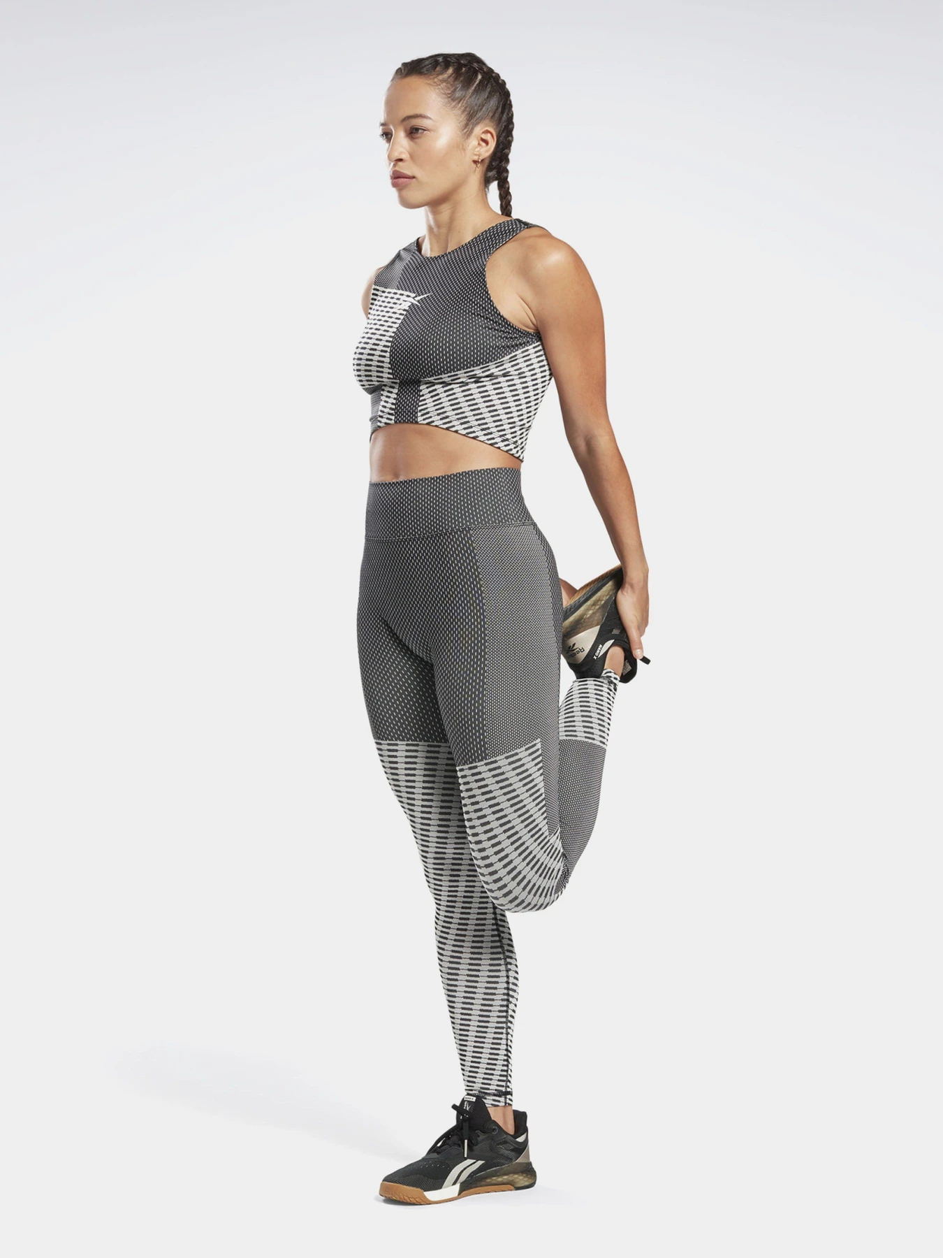 Брюки Reebok SEAMLESS модель GI5007 Брюки Reebok SEAMLESS модель GI5007 Фото
