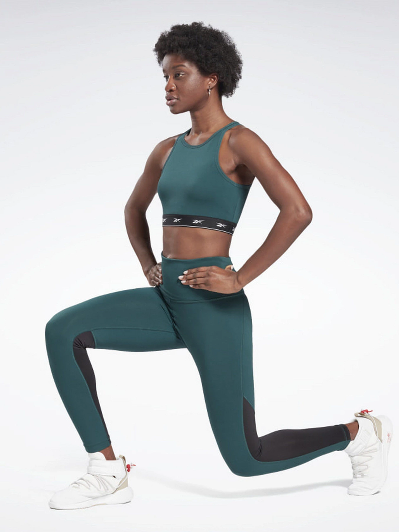 Брюки Reebok BEYOND THE SWEAT модель GP2327 Брюки Reebok BEYOND THE SWEAT модель GP2327 Фото