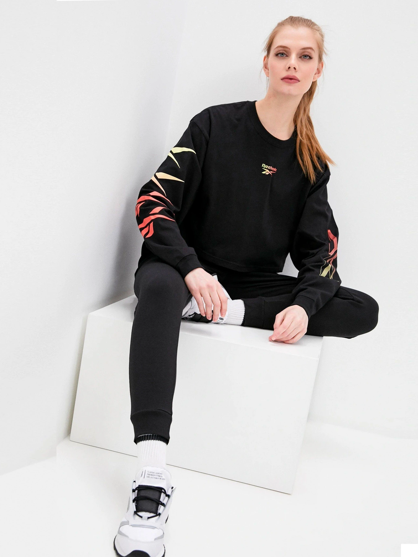 Футболки і поло Reebok Classics Long Sleeve модель GP1149 Фото