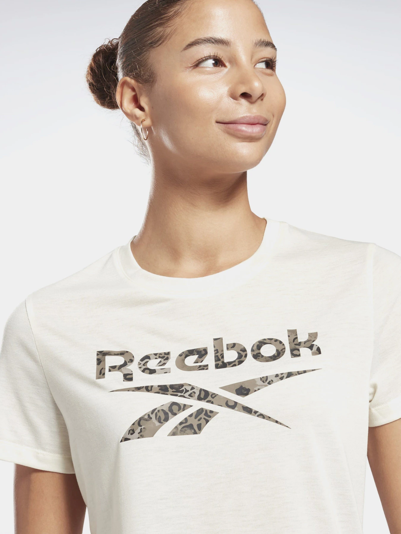 Футболки и поло Reebok MODERN SAFARI LOGO модель H23854 Футболки и поло Reebok MODERN SAFARI LOGO модель H23854 Фото