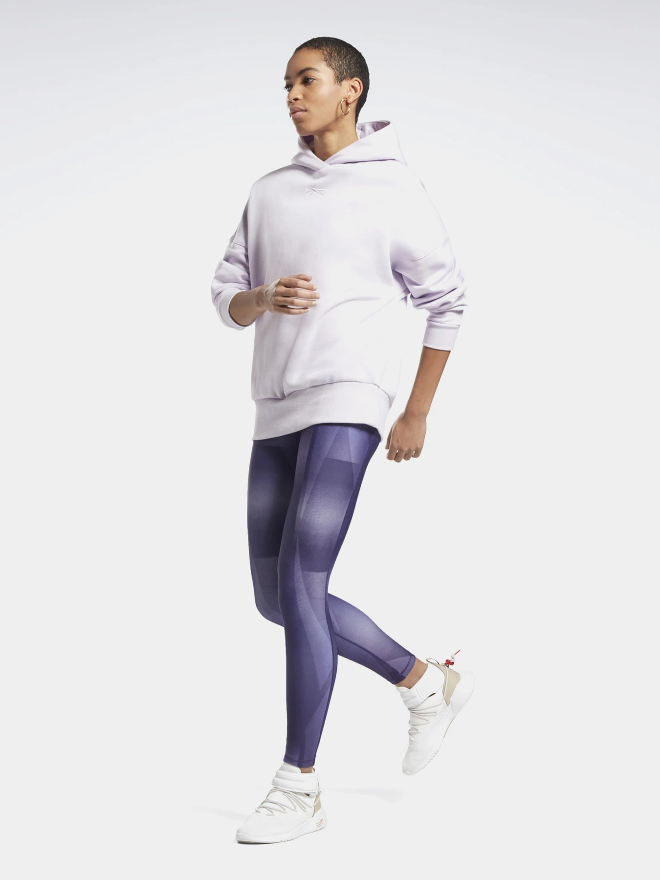Худі та світшоти Reebok RETRO OVERSIZE модель GM9075 Худі та світшоти Reebok RETRO OVERSIZE модель GM9075 Фото