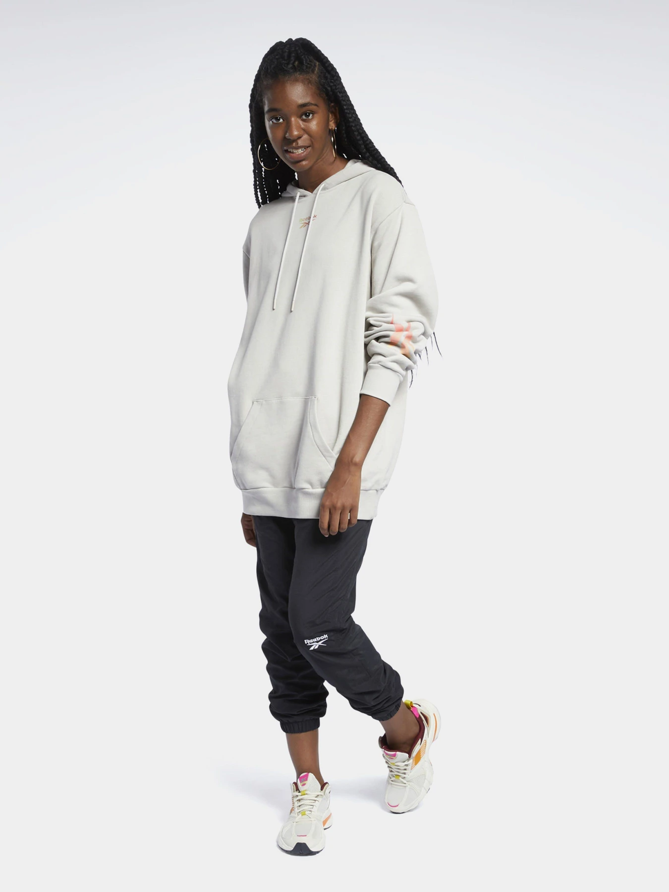Худі та світшоти Reebok Classics Graphic Festival модель GP1270 Худі та світшоти Reebok Classics Graphic Festival модель GP1270 Фото