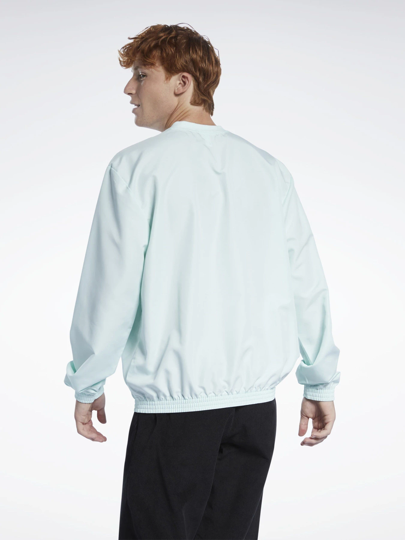 Худи и свитшоты Reebok CLASSICS CREW модель GL1665 Фото