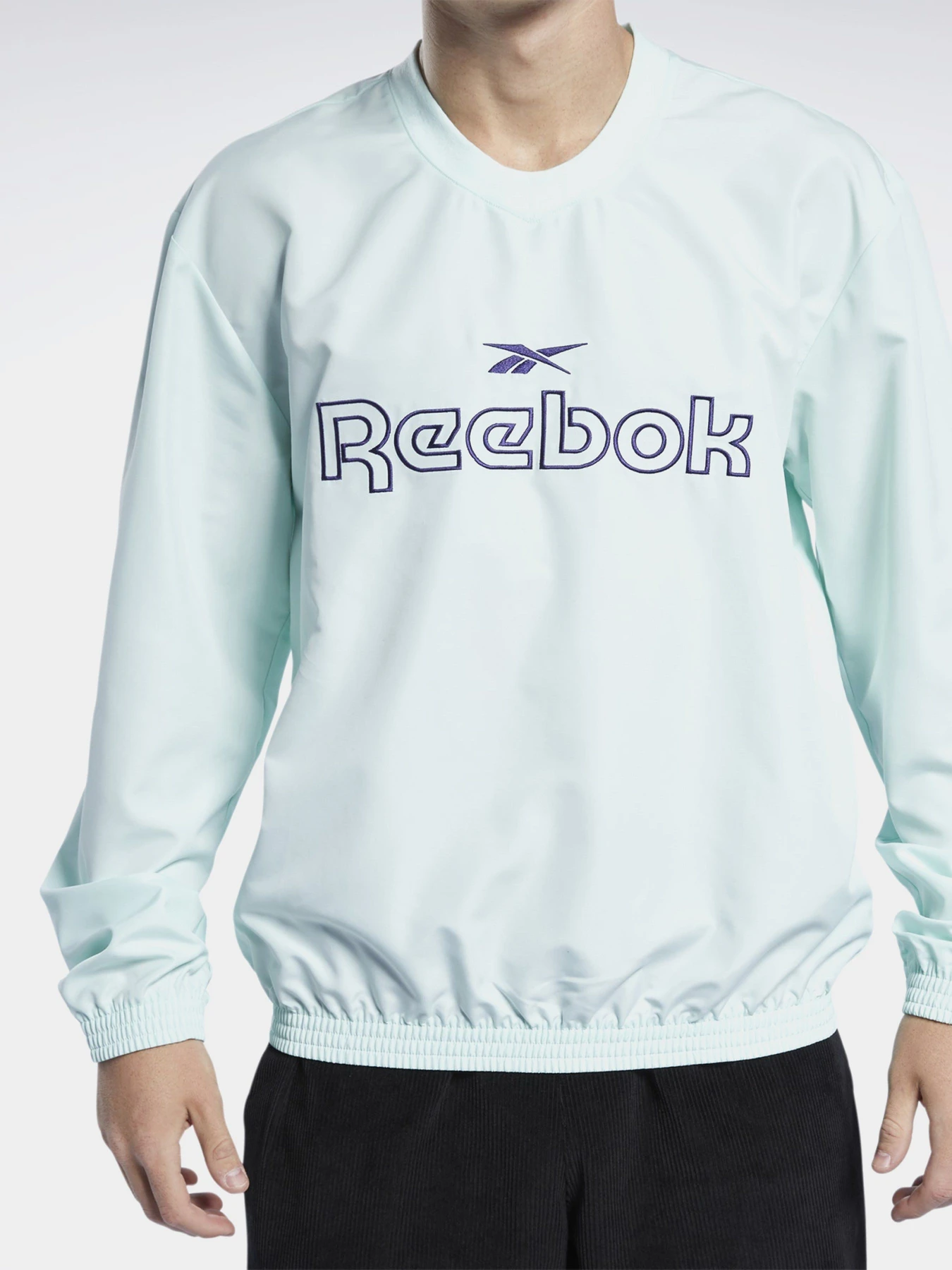 Худи и свитшоты Reebok CLASSICS CREW модель GL1665 Фото