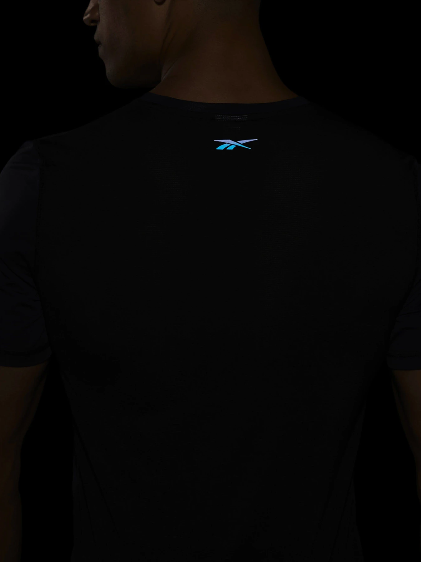 Футболки и поло Reebok TechStyle Running Activchill модель GJ6230 Футболки и поло Reebok TechStyle Running Activchill модель GJ6230 Фото