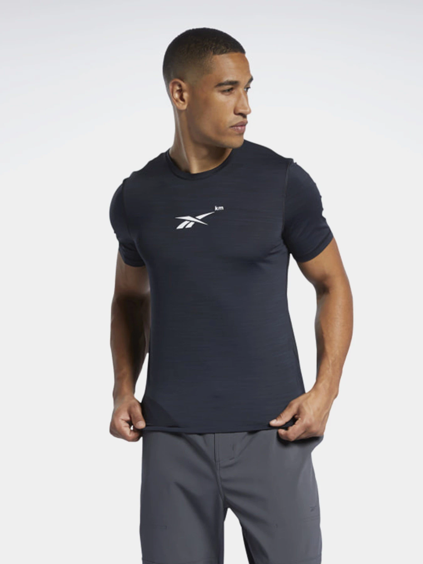 Футболки и поло Reebok TechStyle Running Activchill модель GJ6230 Футболки и поло Reebok TechStyle Running Activchill модель GJ6230 Фото