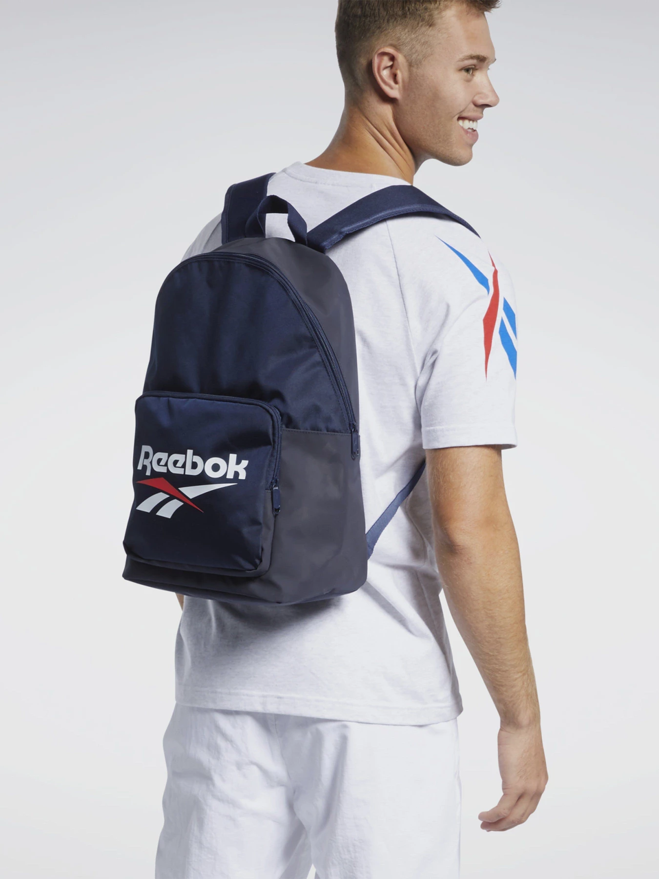 Рюкзаки Reebok CLASSICS FOUNDATION модель GP0152 Рюкзаки Reebok CLASSICS FOUNDATION модель GP0152 Фото