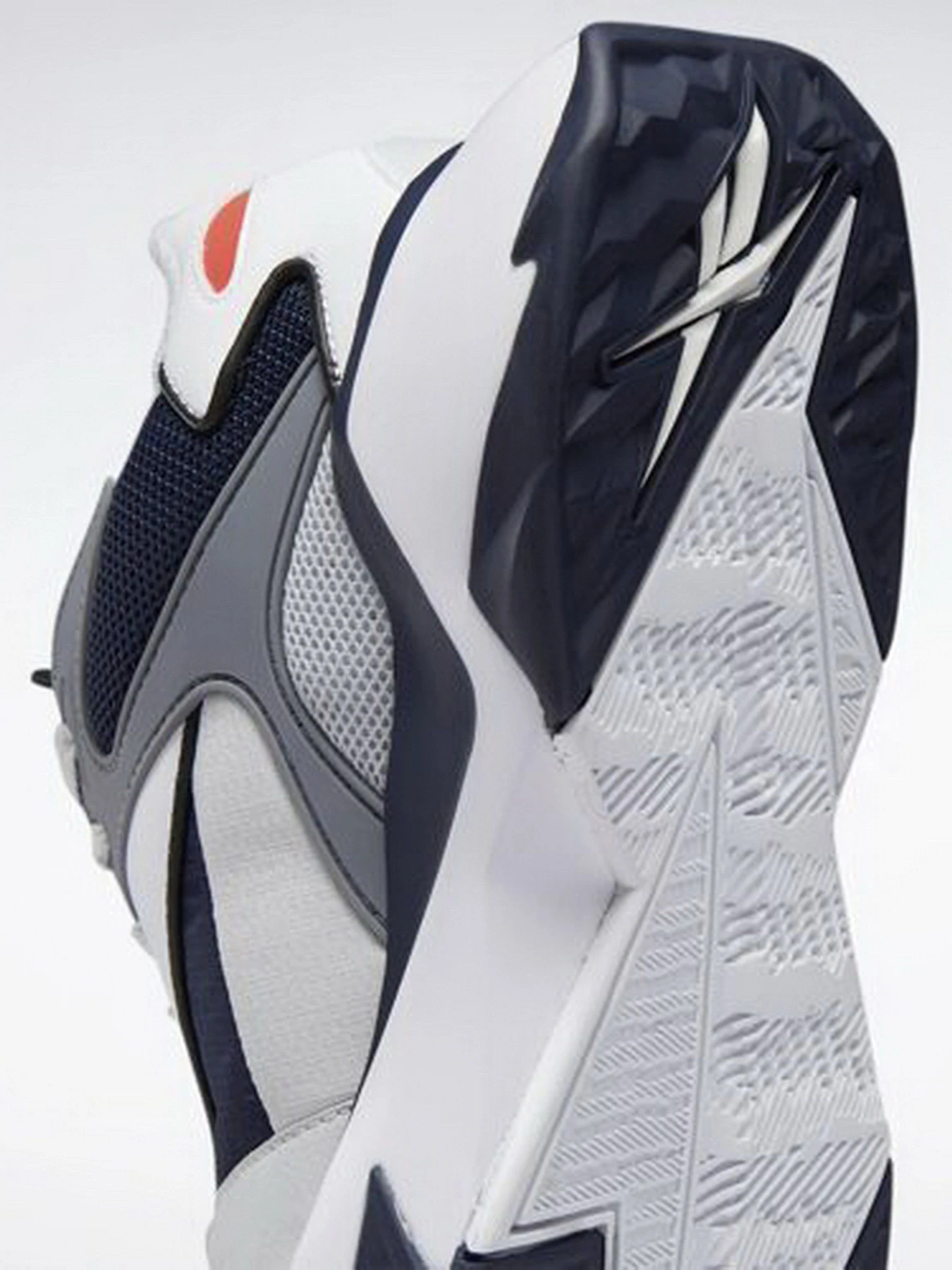 Кроссовки Reebok PRESEASON.01 модель FX3870 Фото