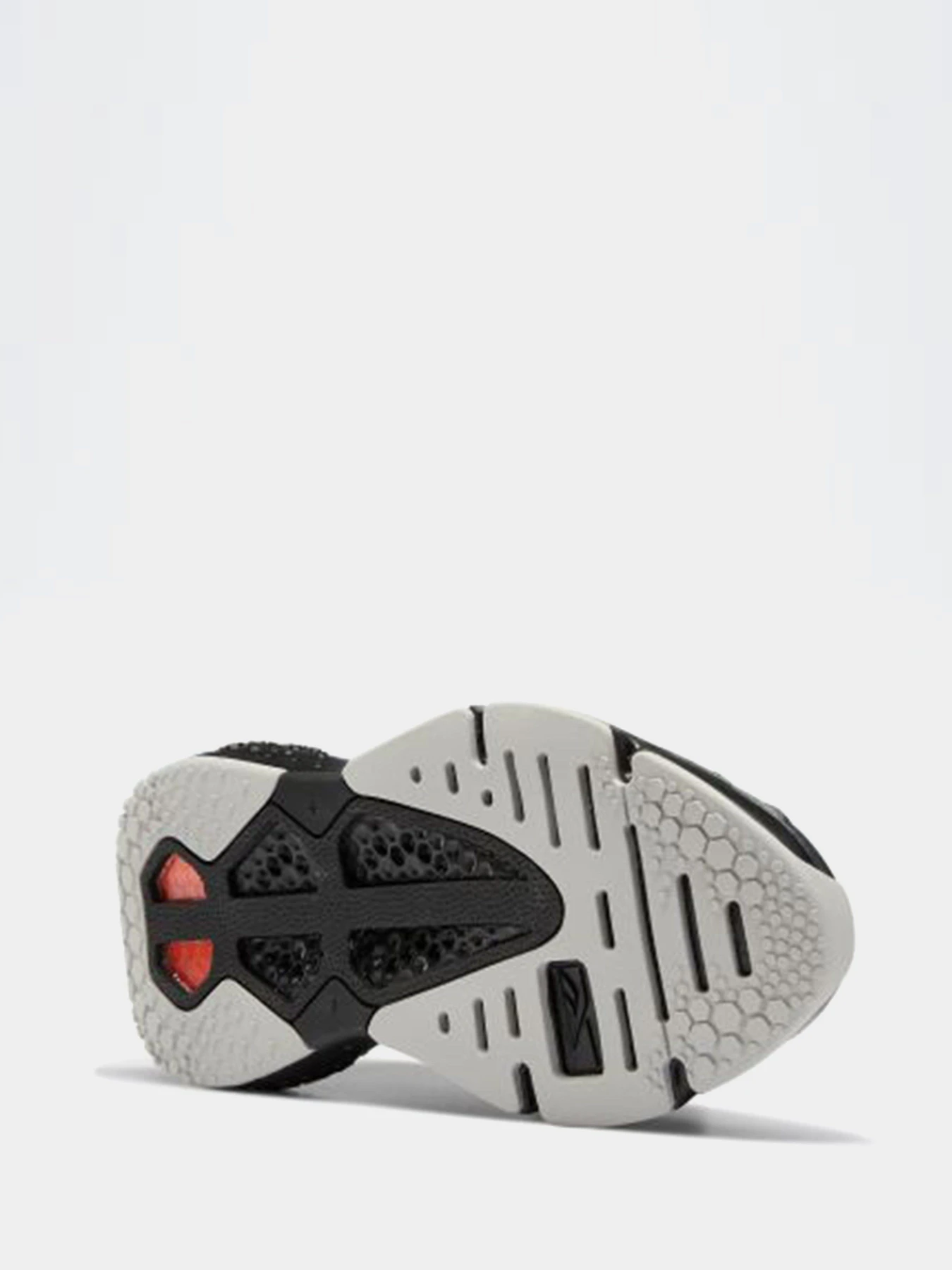 Кроссовки Reebok MODEL F модель FX9310 Кроссовки Reebok MODEL F модель FX9310 Фото