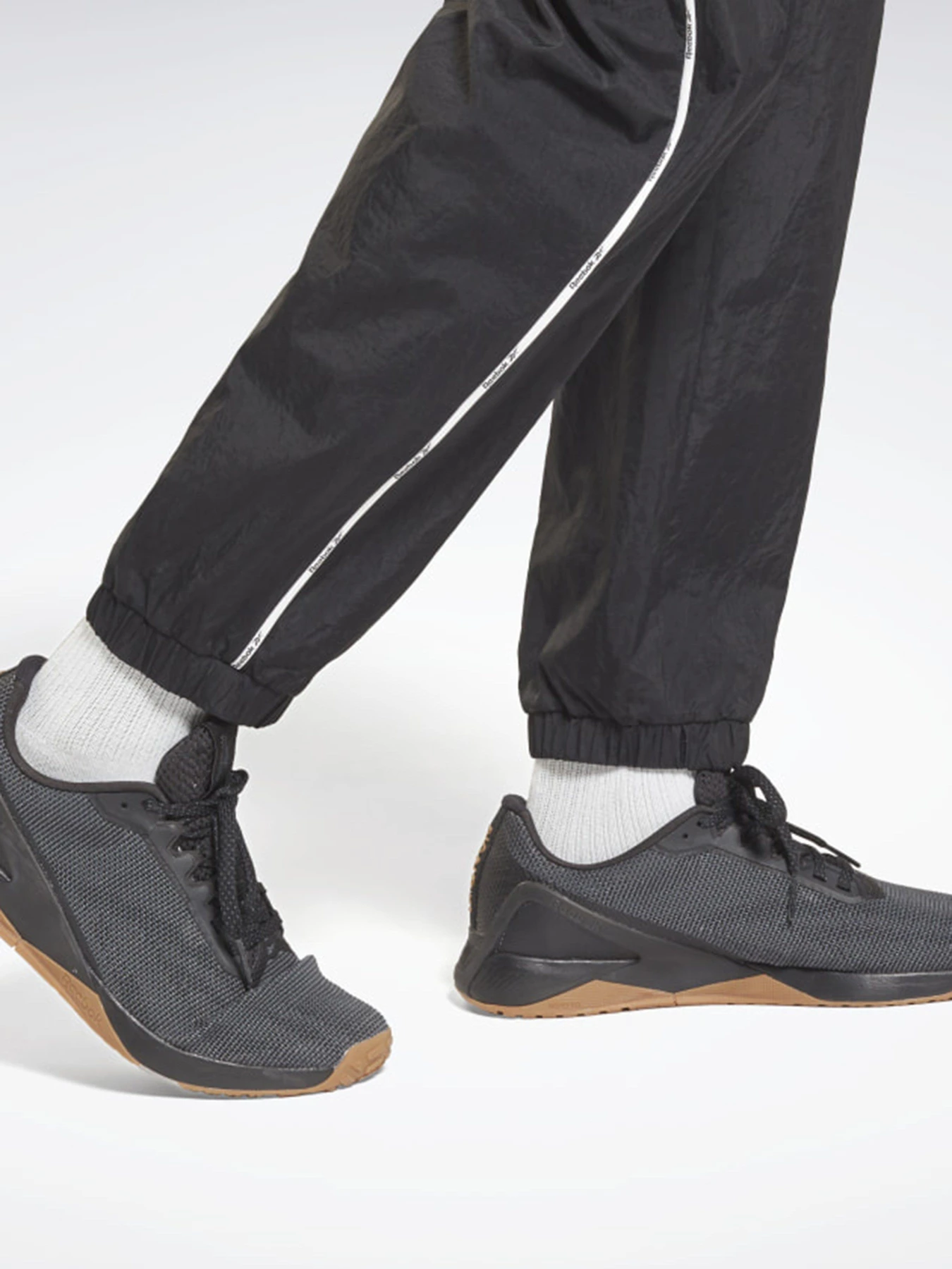 Костюми Reebok Training Essentials Piping Track модель GS9309 Фото