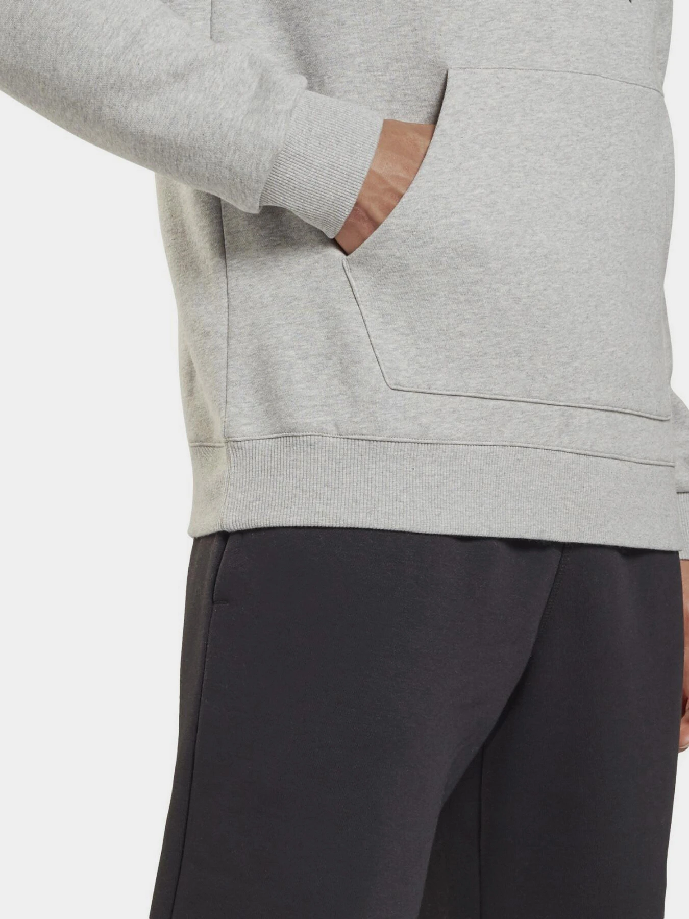 Худи и свитшоты Reebok RI FLEECE OTH HOODIE модель GT5790 Худи и свитшоты Reebok RI FLEECE OTH HOODIE модель GT5790 Фото