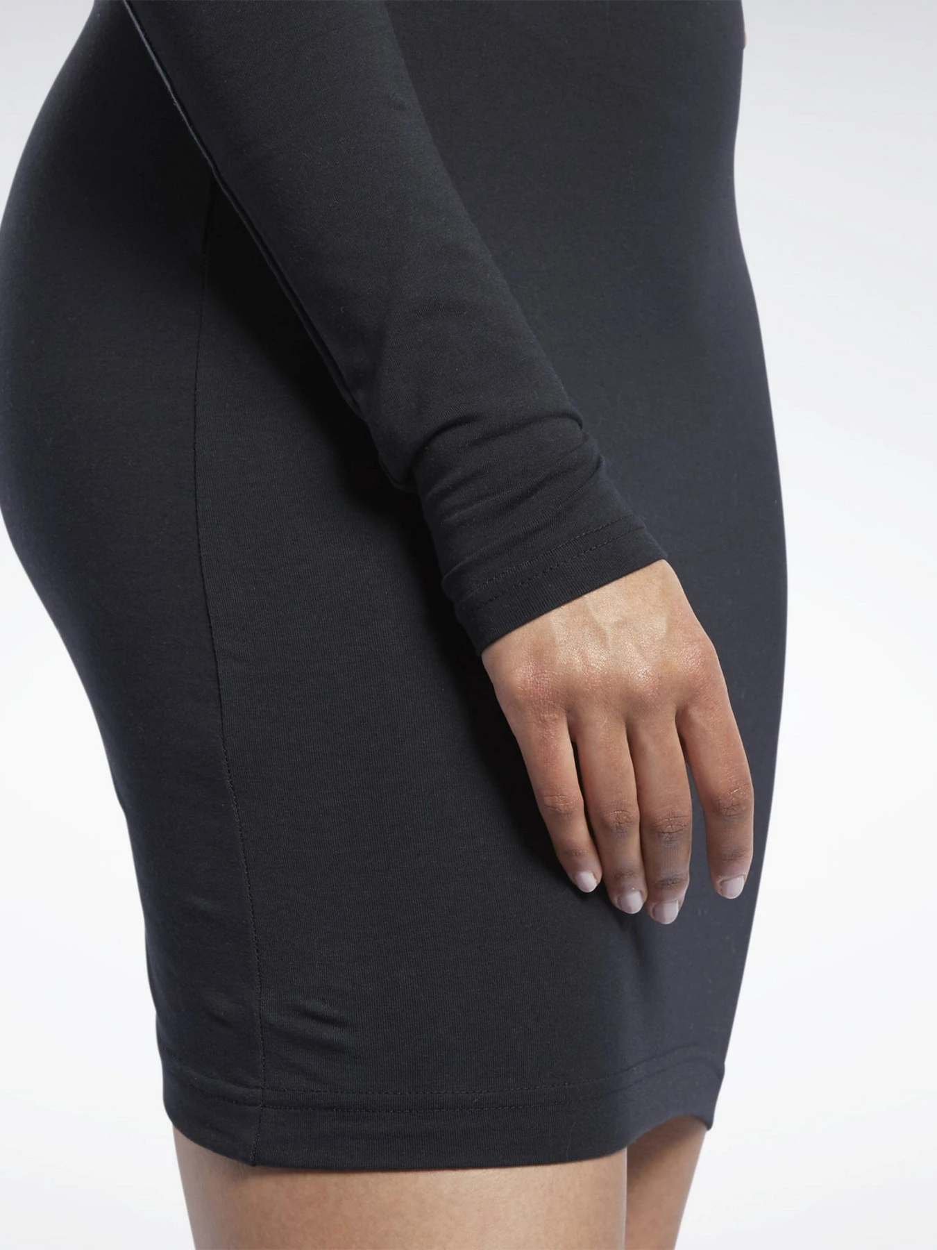 Платья Reebok CL WDE SLIM DRESS модель GS1710 Платья Reebok CL WDE SLIM DRESS модель GS1710 Фото