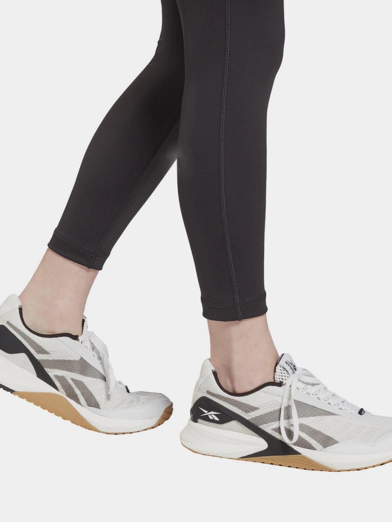 Костюмы Reebok TE MYT TRACKSUIT модель GS9358 Костюмы Reebok TE MYT TRACKSUIT модель GS9358 Фото