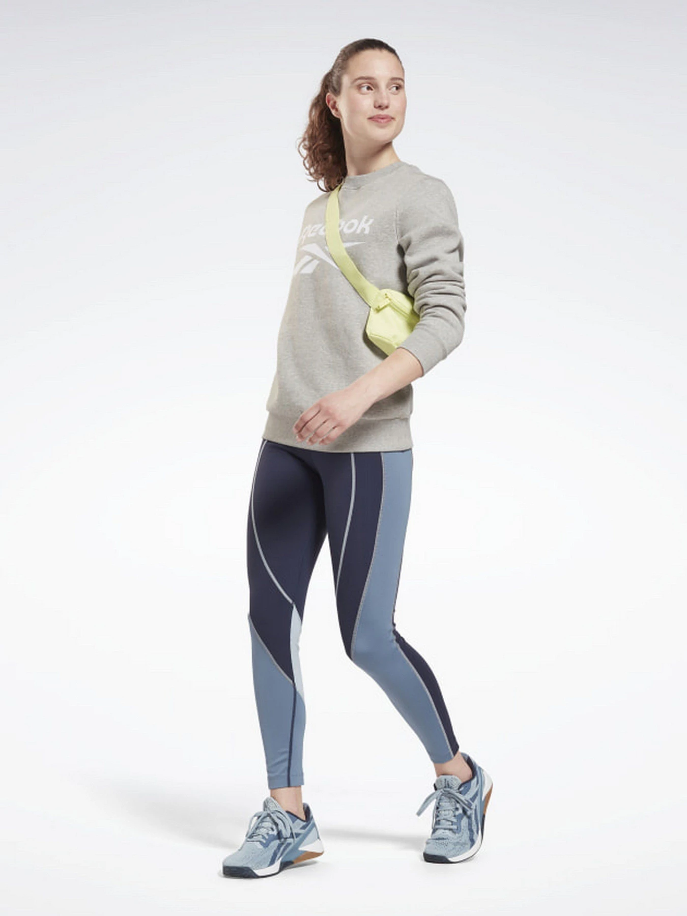 Худі та світшоти Reebok RI BL FLEECE CREW модель GS9377 Худі та світшоти Reebok RI BL FLEECE CREW модель GS9377 Фото