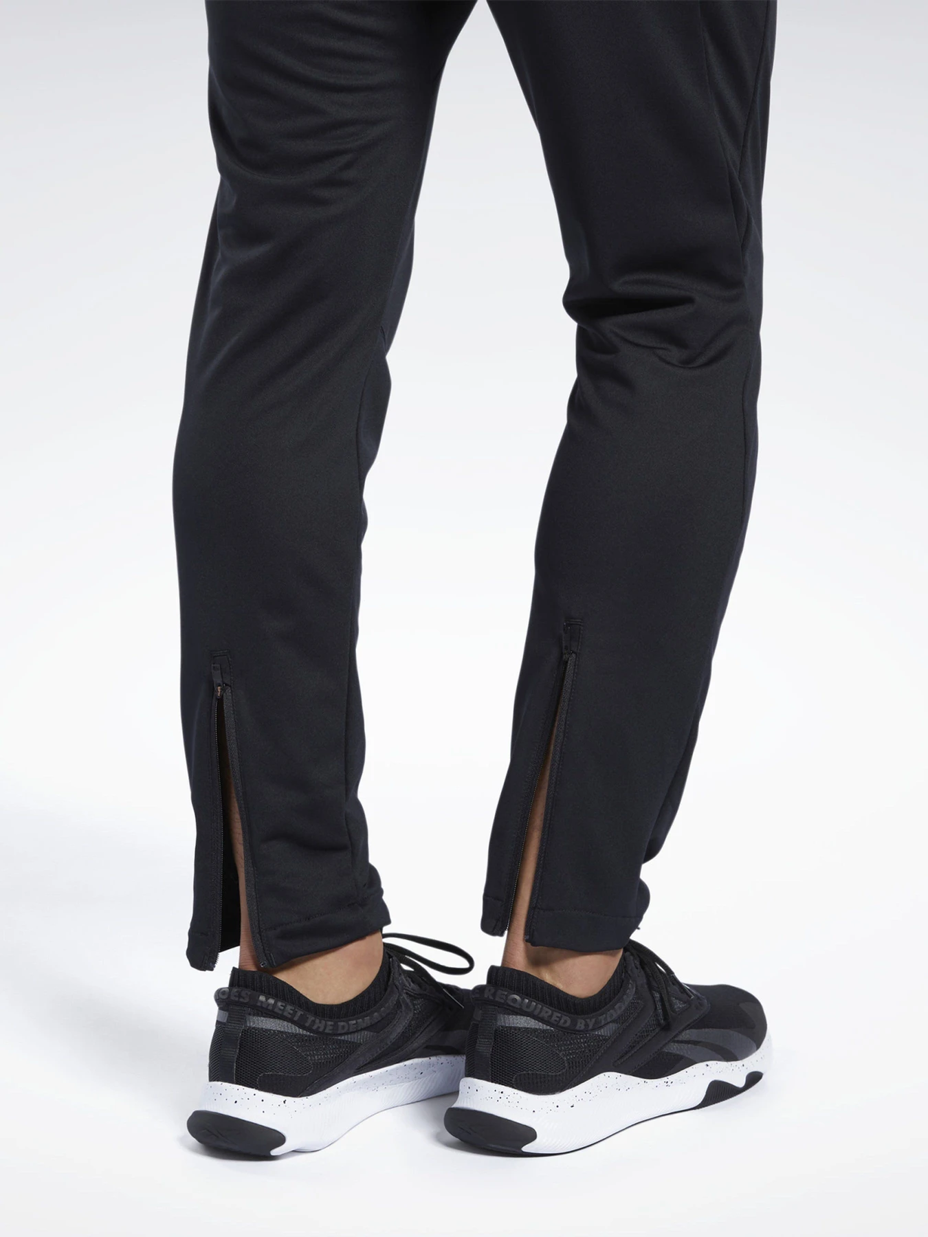 Штани Reebok Workout Ready Knit модель FJ4057 Фото