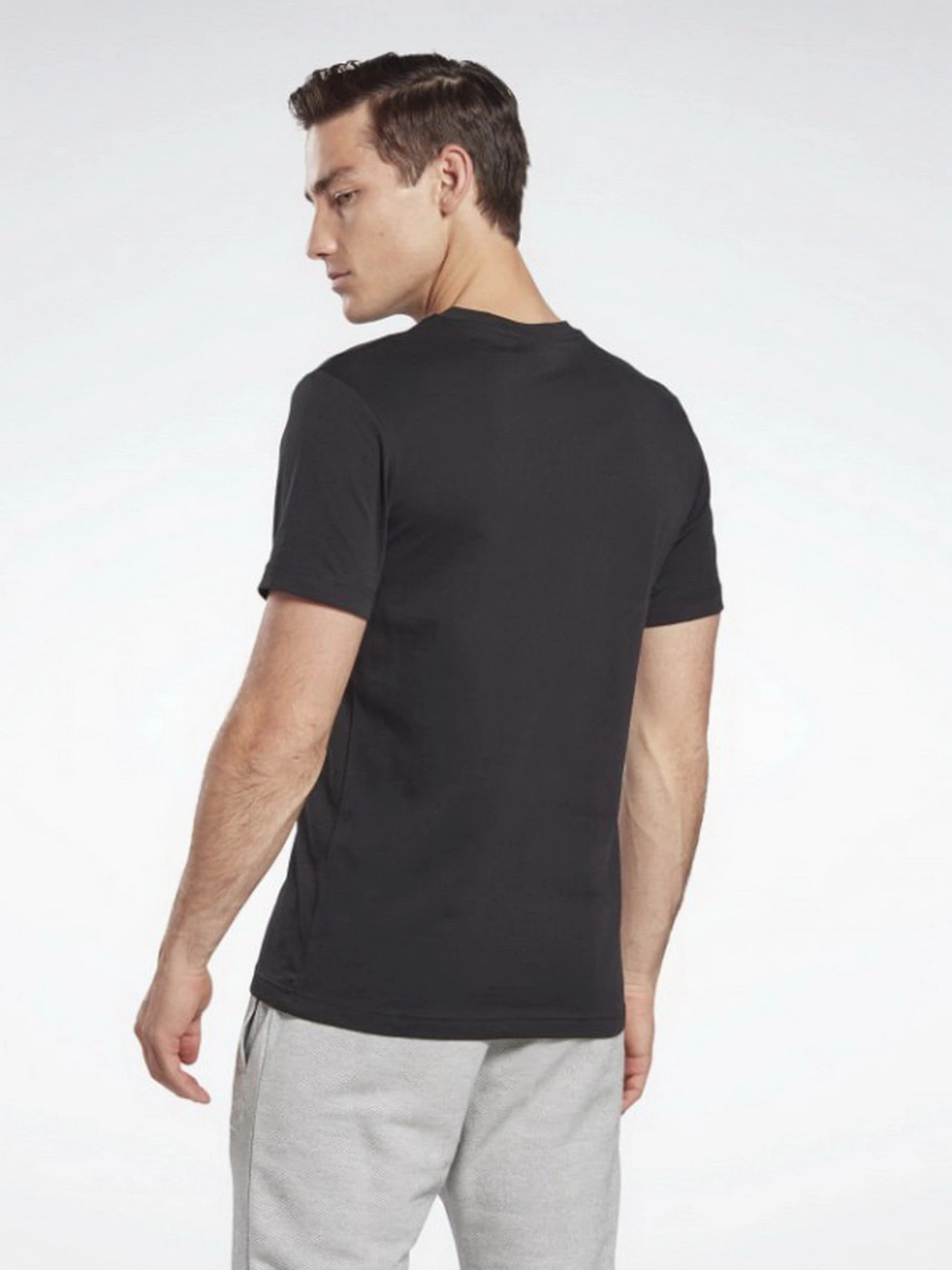 Футболки и поло Reebok Gb Short Sleeve Cotton Vector модель FT9617 Футболки и поло Reebok Gb Short Sleeve Cotton Vector модель FT9617 Фото