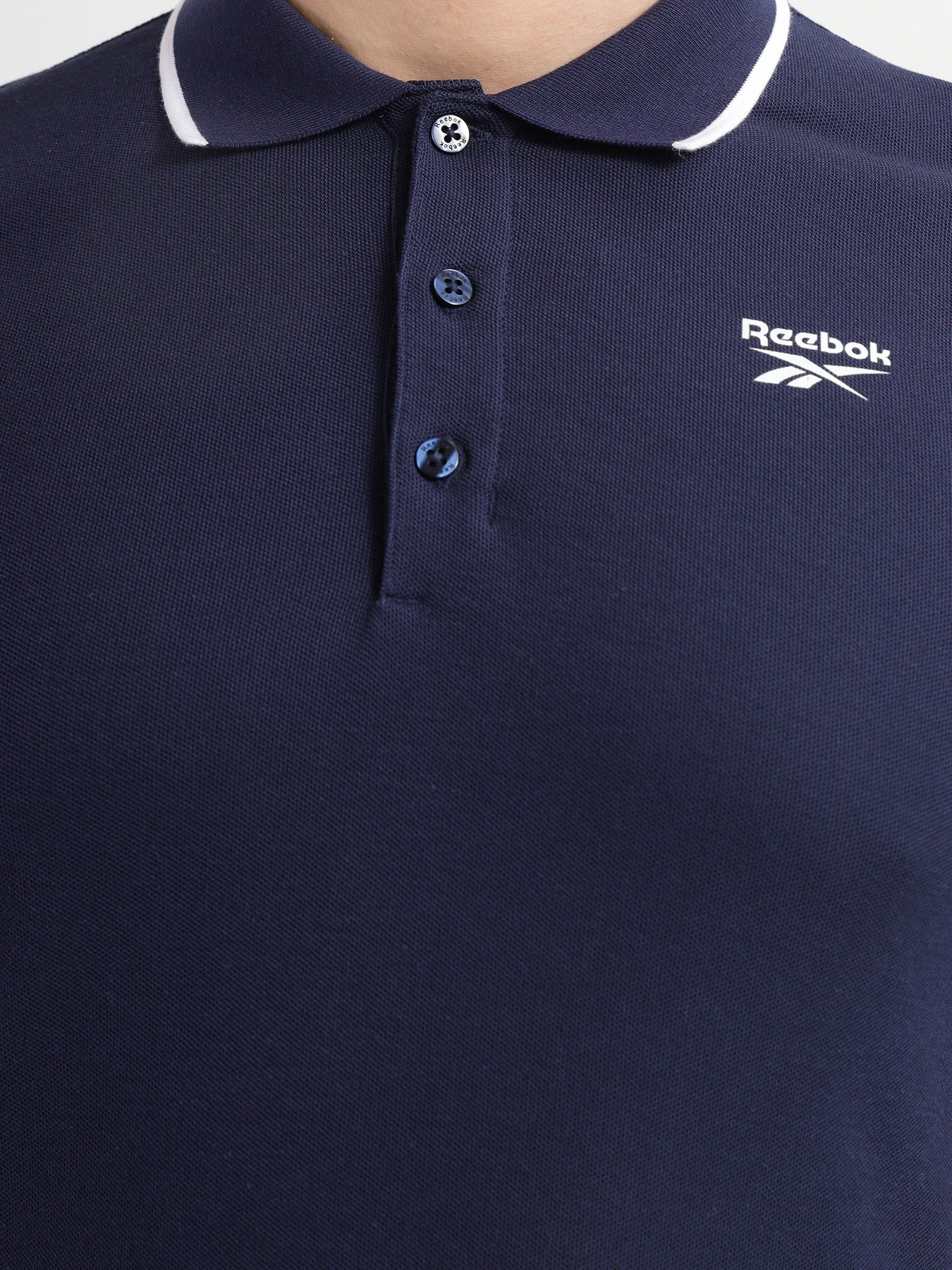 Футболки и поло Reebok Training Essentials модель FU3095 Футболки и поло Reebok Training Essentials модель FU3095 Фото