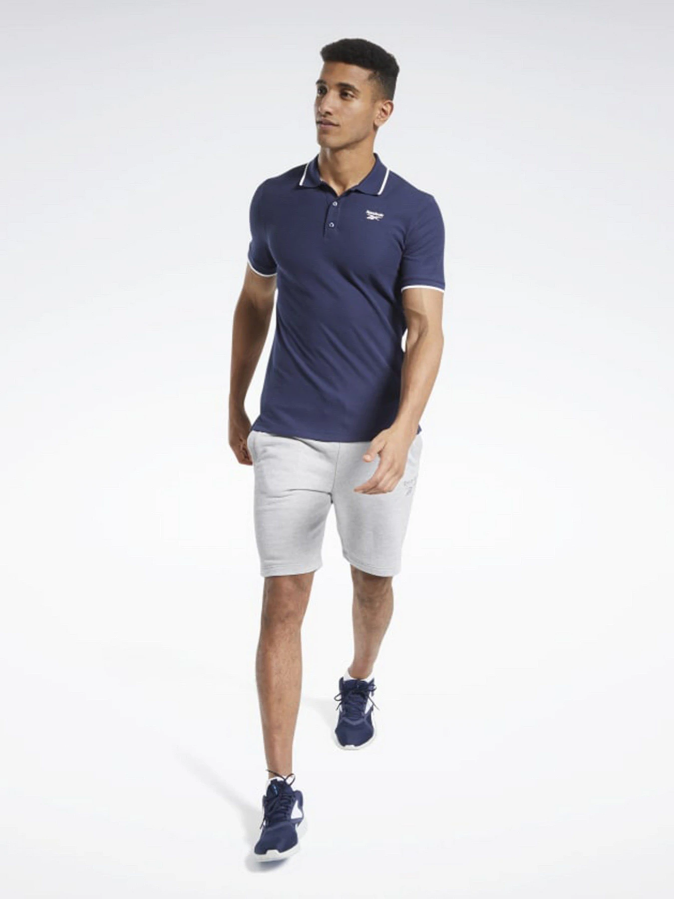 Футболки и поло Reebok Training Essentials модель FU3095 Футболки и поло Reebok Training Essentials модель FU3095 Фото