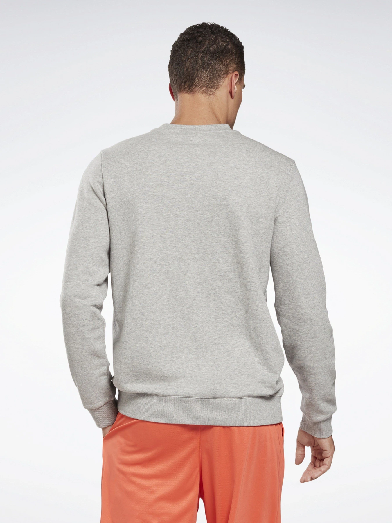 Худи и свитшоты Reebok Identity Crew модель GJ0550 Худи и свитшоты Reebok Identity Crew модель GJ0550 Фото