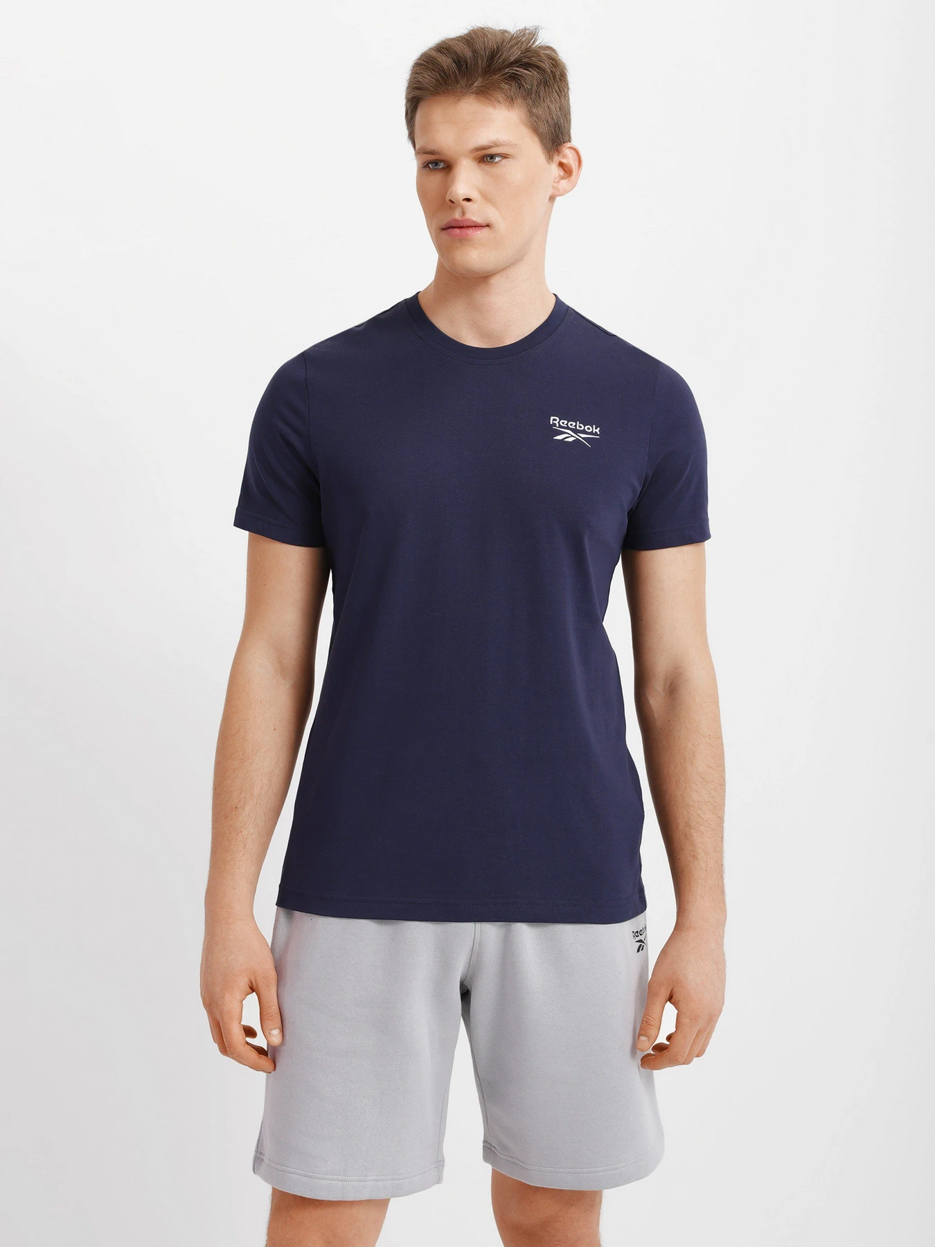 Футболки и поло Reebok RI CLASSIC TEE модель GJ0641 Футболки и поло Reebok RI CLASSIC TEE модель GJ0641 Фото