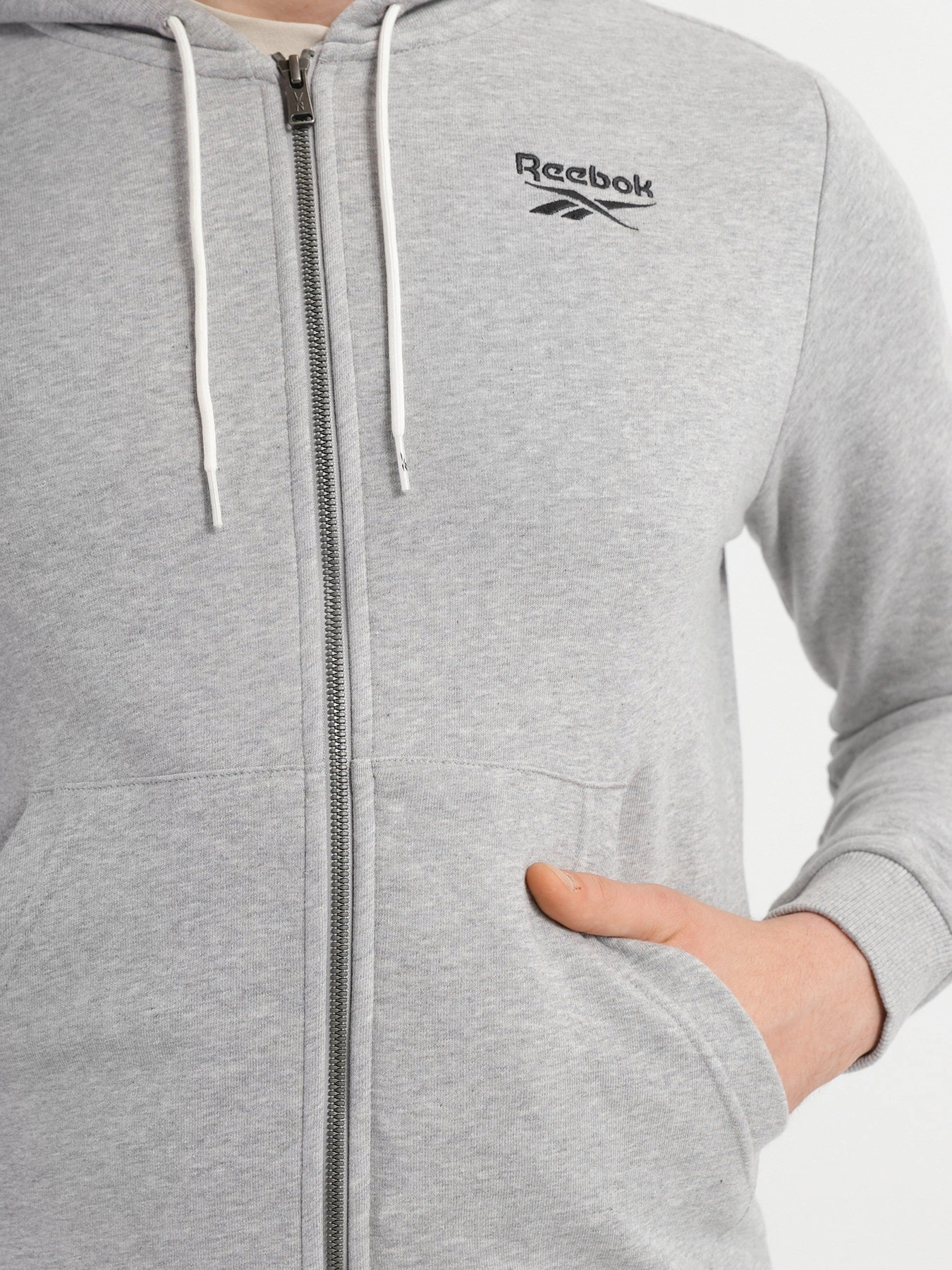 Худи и свитшоты Reebok IDENTITY ZIP-UP модель GJ0643 Худи и свитшоты Reebok IDENTITY ZIP-UP модель GJ0643 Фото