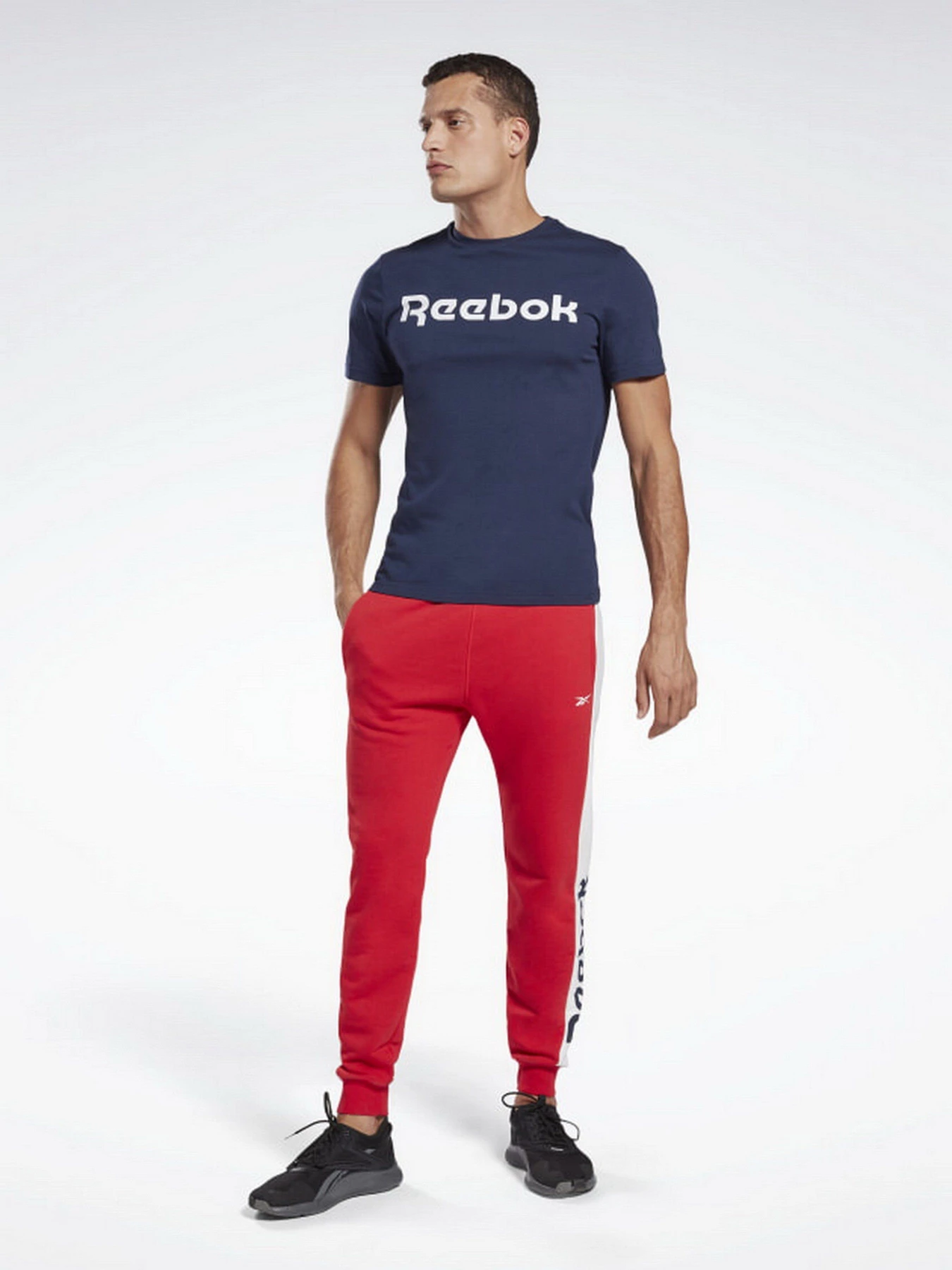 Футболки и поло Reebok Linear модель GN5378 Футболки и поло Reebok Linear модель GN5378 Фото