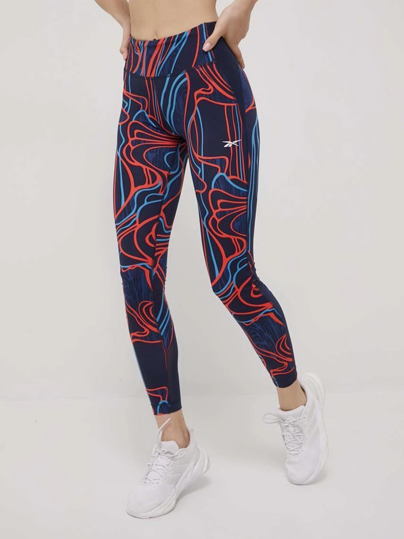 Брюки Reebok Lux Perform модель H51439 Брюки Reebok Lux Perform модель H51439 Фото