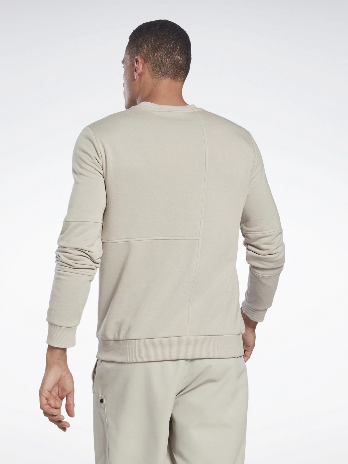 Худи и свитшоты Reebok Myt Minimal Waste Crew модель H54333 Худи и свитшоты Reebok Myt Minimal Waste Crew модель H54333 Фото