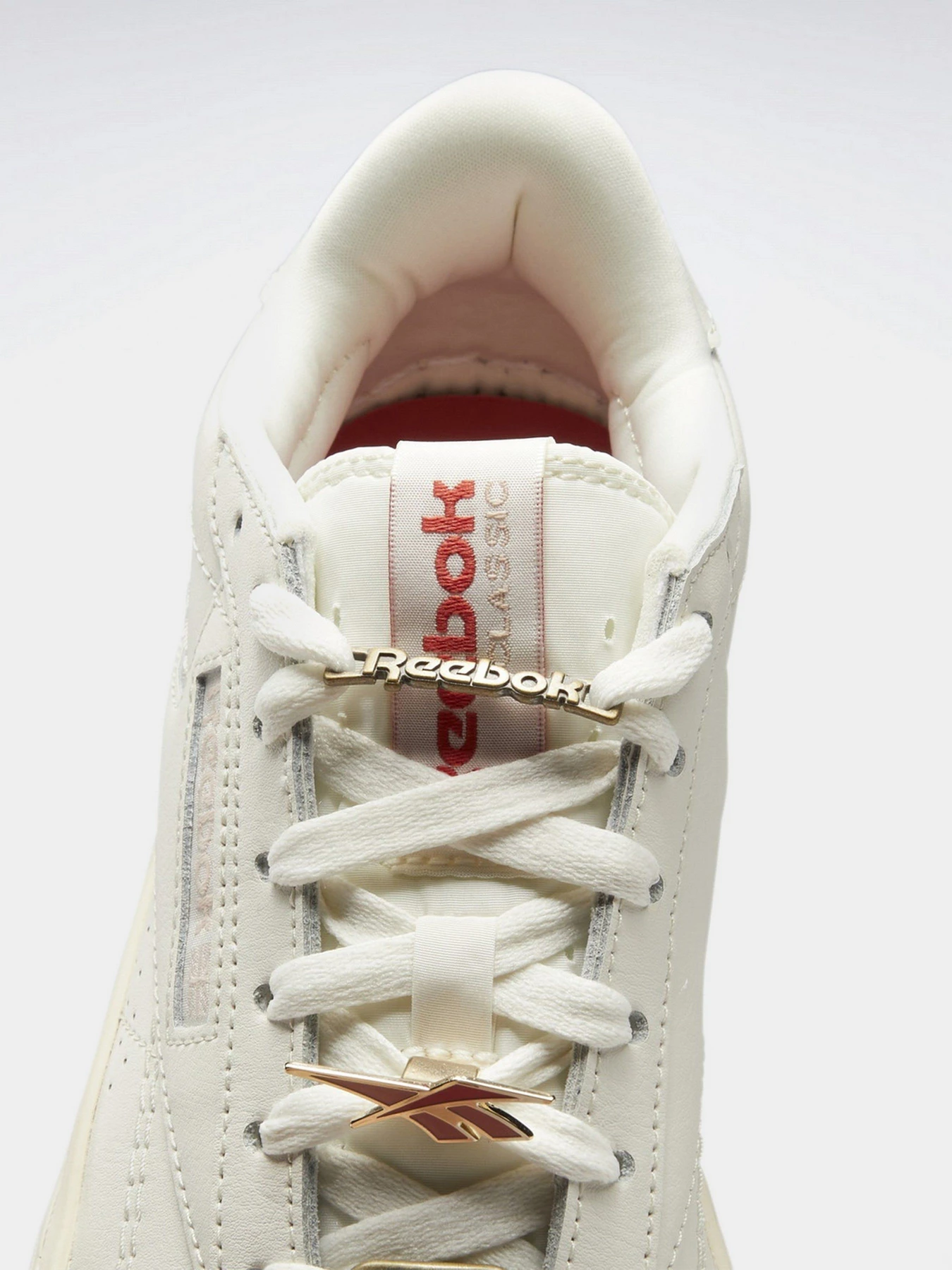 Кеди Reebok Club C Double Geo модель GX8765 Кеди Reebok Club C Double Geo модель GX8765 Фото