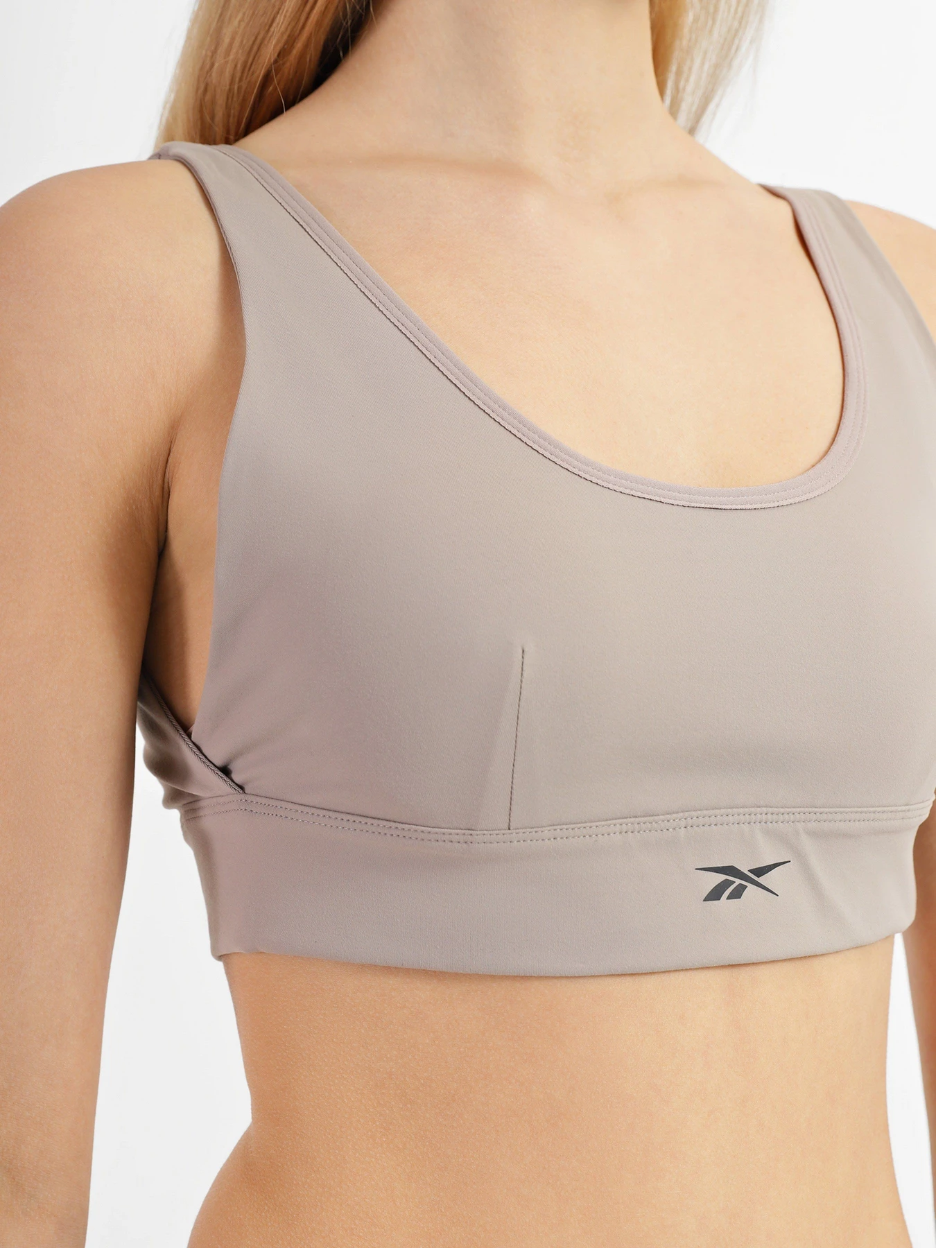 Футболки и поло Reebok STUDIO STRIPPED MINIMALIST модель H56394 Футболки и поло Reebok STUDIO STRIPPED MINIMALIST модель H56394 Фото