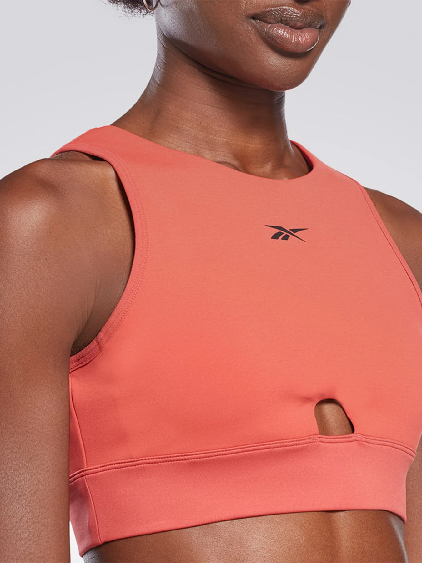 Футболки и поло Reebok Studio Beyond модель H56395 Футболки и поло Reebok Studio Beyond модель H56395 Фото