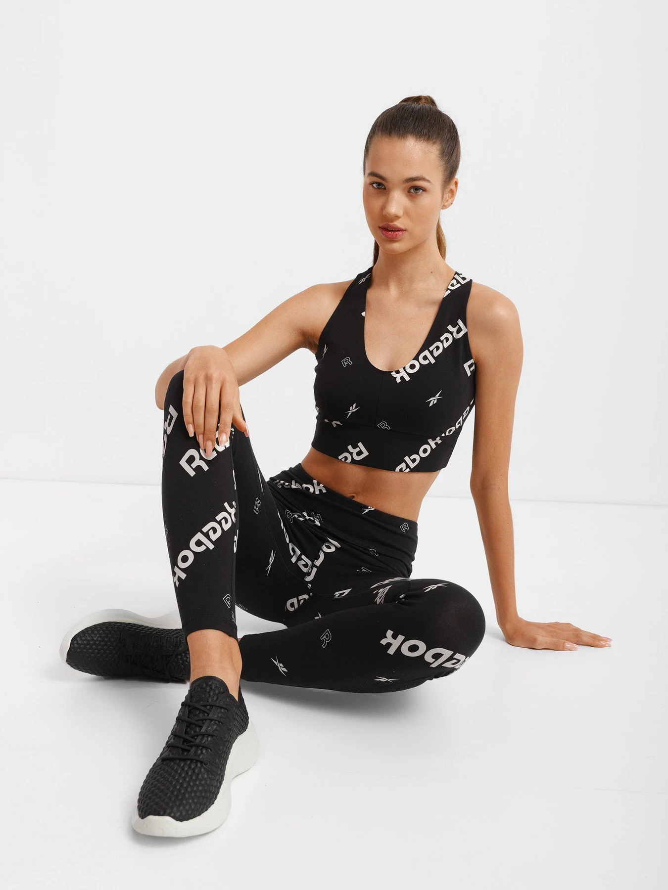 Брюки Reebok RI COTTON AOP TIGHT модель HA5731 Брюки Reebok RI COTTON AOP TIGHT модель HA5731 Фото