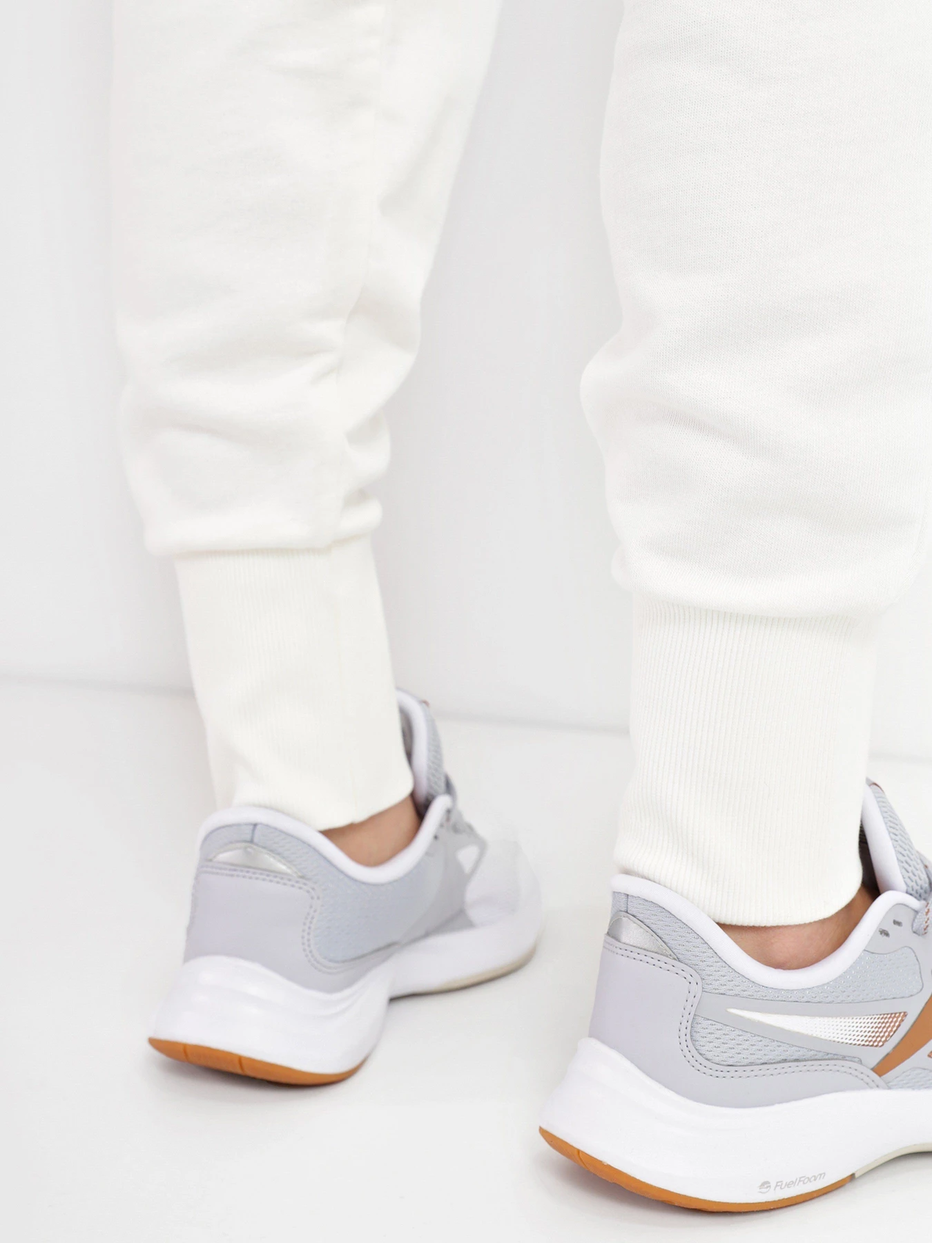 Брюки Reebok CLASSICS модель HB8629 Фото