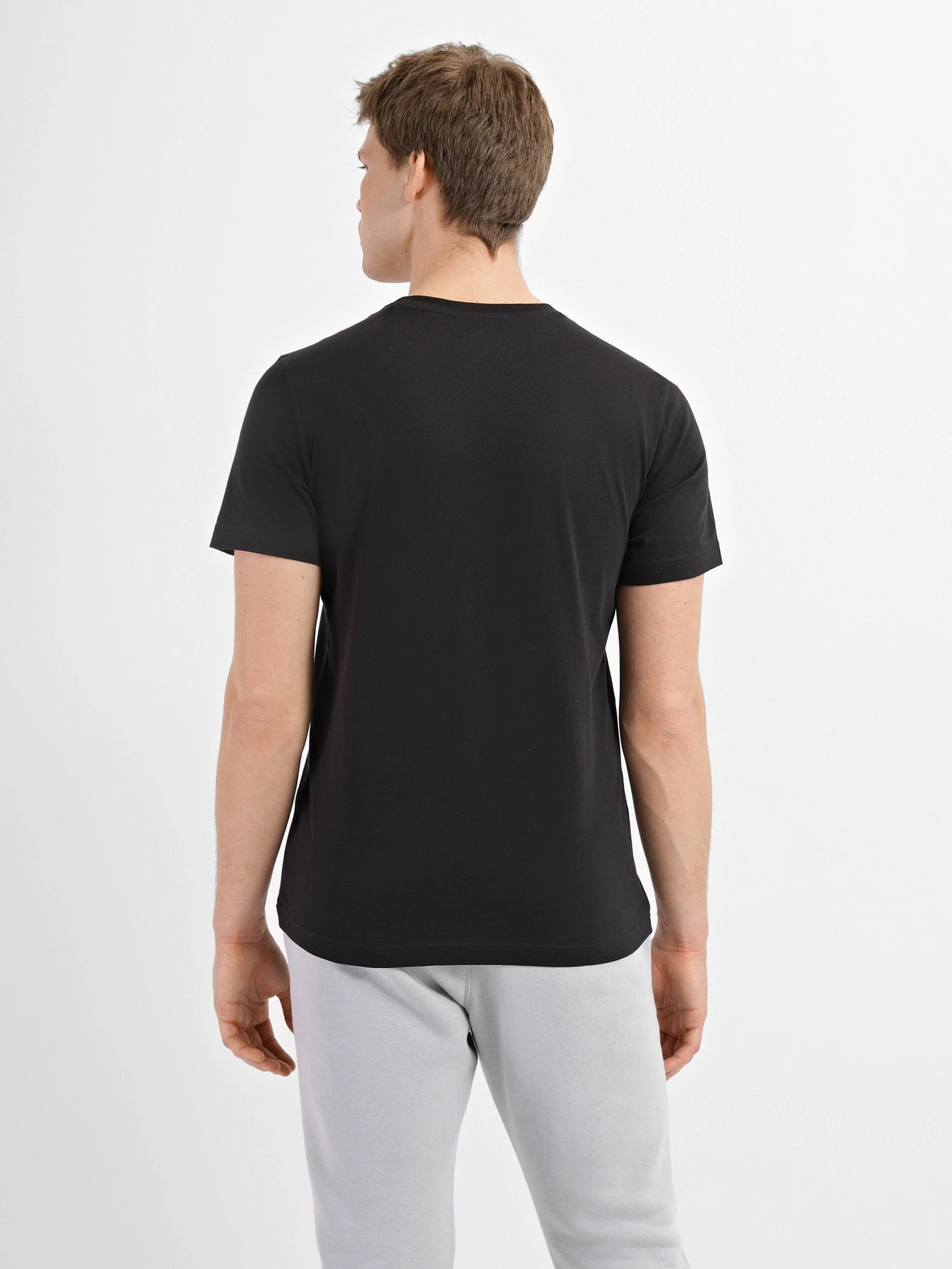 Футболки и поло Reebok Ri Left Chest Logo Tee модель HG4441 Футболки и поло Reebok Ri Left Chest Logo Tee модель HG4441 Фото