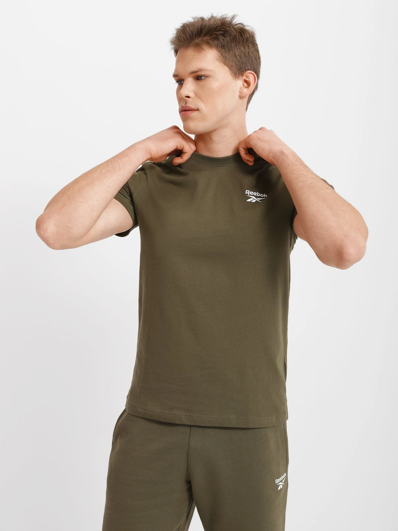 Футболки и поло Reebok RI LEFT CHEST LOGO TEE модель HG4444 Футболки и поло Reebok RI LEFT CHEST LOGO TEE модель HG4444 Фото