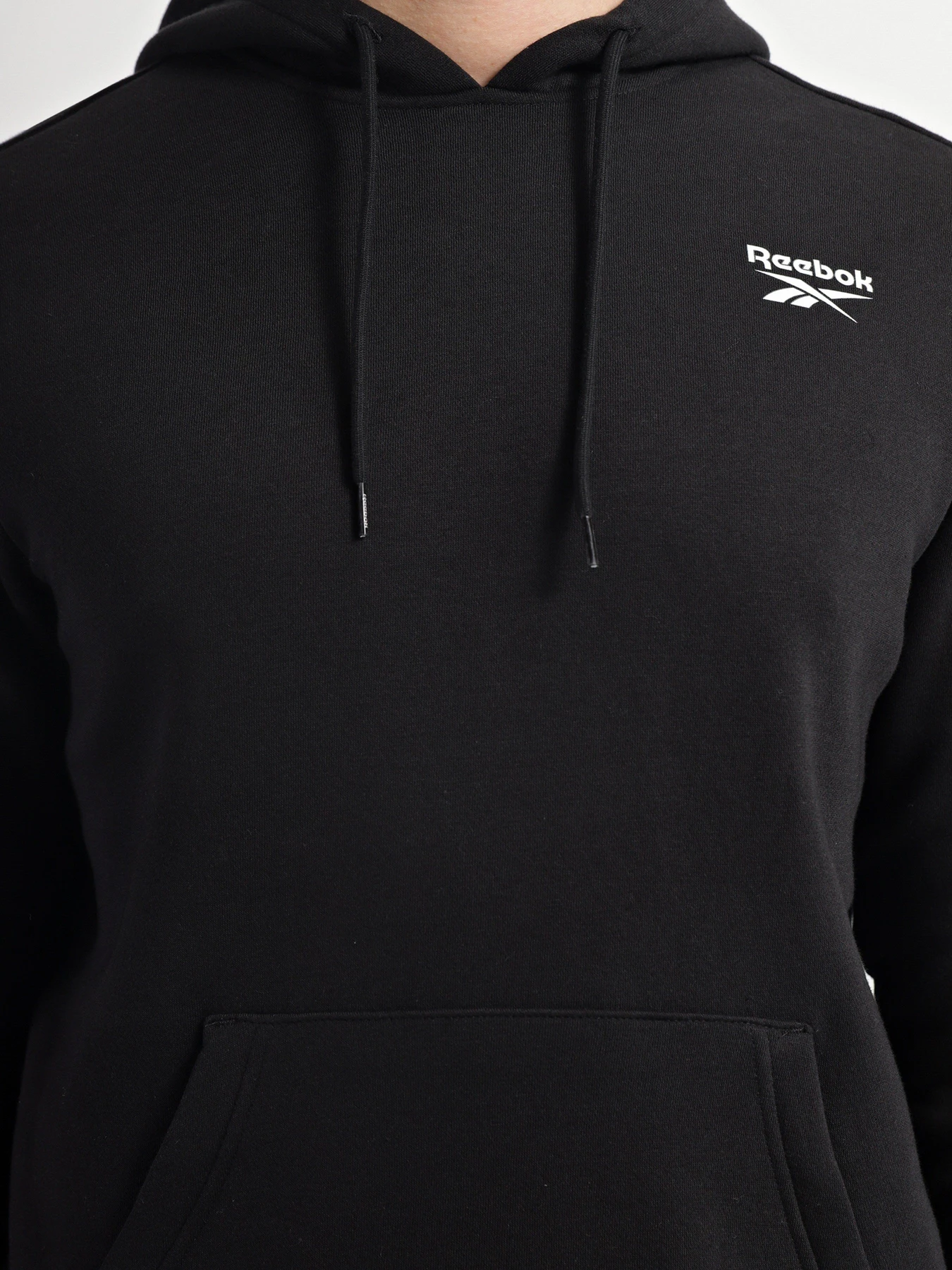 Худи и свитшоты Reebok Identity Fleece модель HG4448 Худи и свитшоты Reebok Identity Fleece модель HG4448 Фото