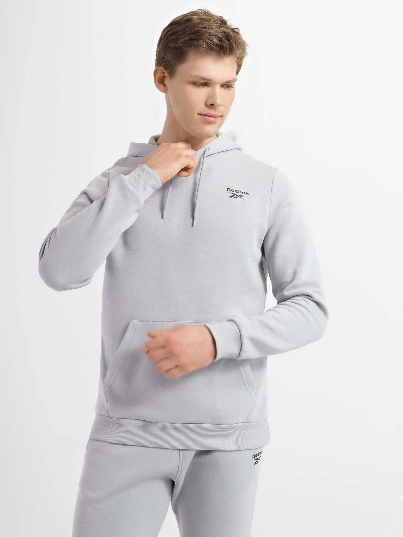 Худи и свитшоты Reebok Identity Fleece модель HG4449 Худи и свитшоты Reebok Identity Fleece модель HG4449 Фото