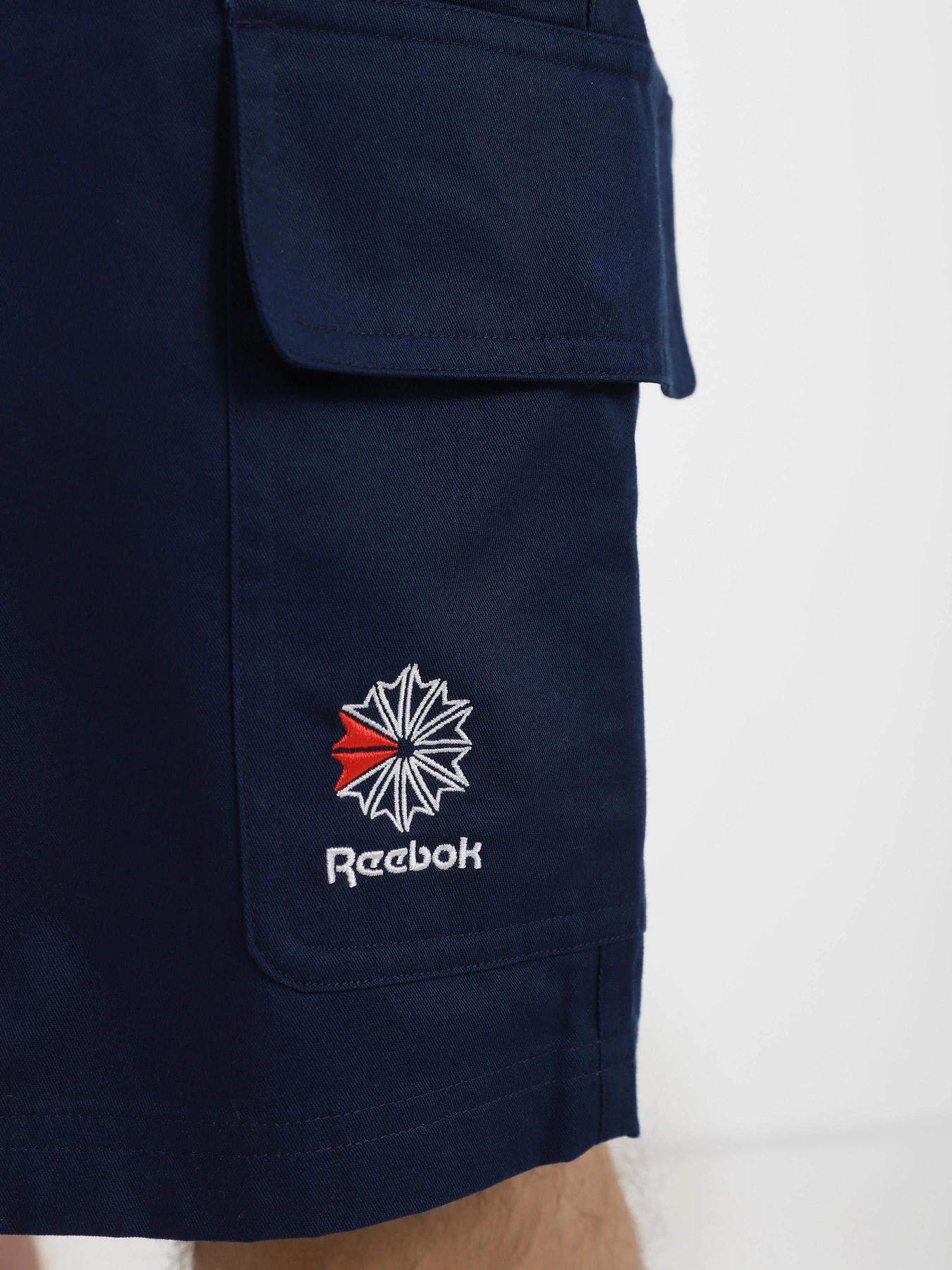 Шорти Reebok Classics модель EJ8780 Шорти Reebok Classics модель EJ8780 Фото