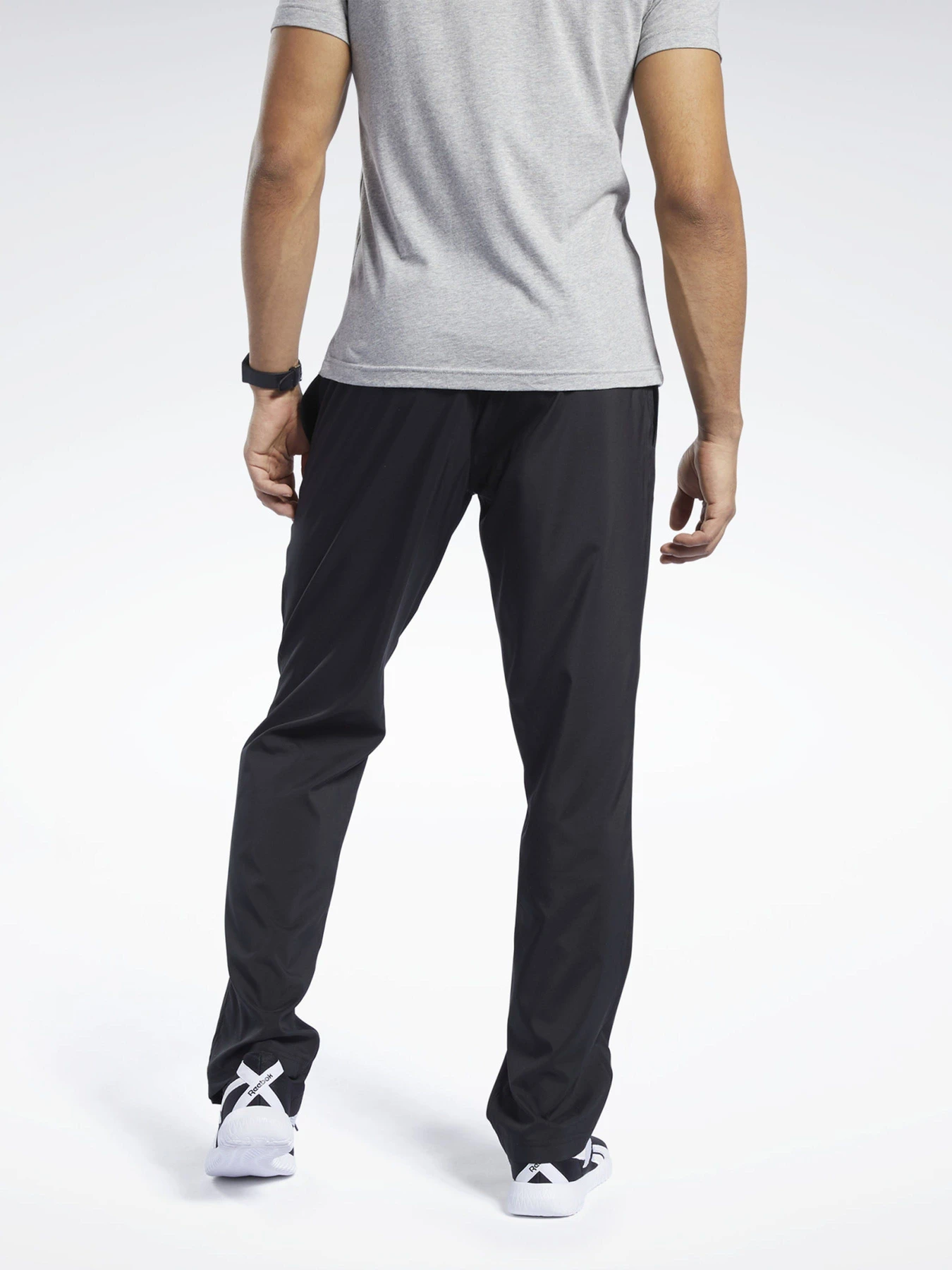 Штани Reebok Essentials модель 0B998 Штани Reebok Essentials модель 0B998 Фото