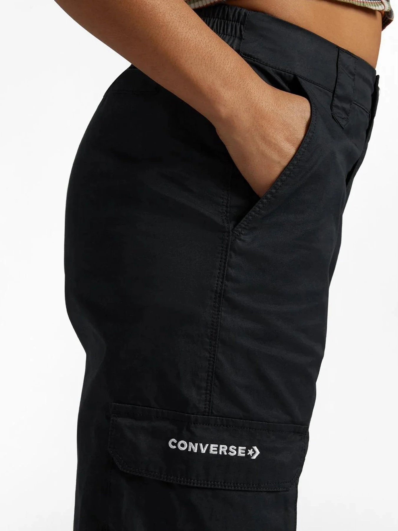 Брюки CONVERSE Relaxed Cargo модель 10025375-001 Брюки CONVERSE Relaxed Cargo модель 10025375-001 Фото