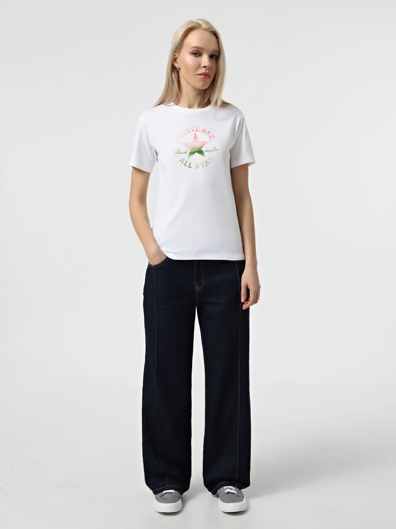 Футболки і поло CONVERSE CHUCK PATCH INFILL модель 10027385-102 Футболки і поло CONVERSE CHUCK PATCH INFILL модель 10027385-102 Фото
