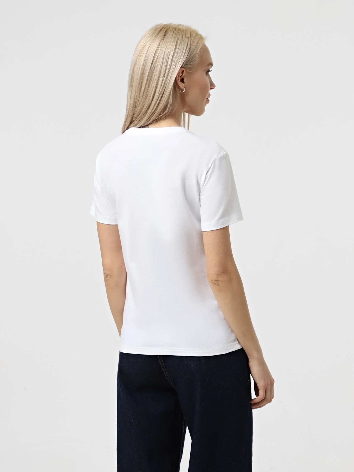 Футболки і поло CONVERSE CHUCK PATCH INFILL модель 10027385-102 Футболки і поло CONVERSE CHUCK PATCH INFILL модель 10027385-102 Фото
