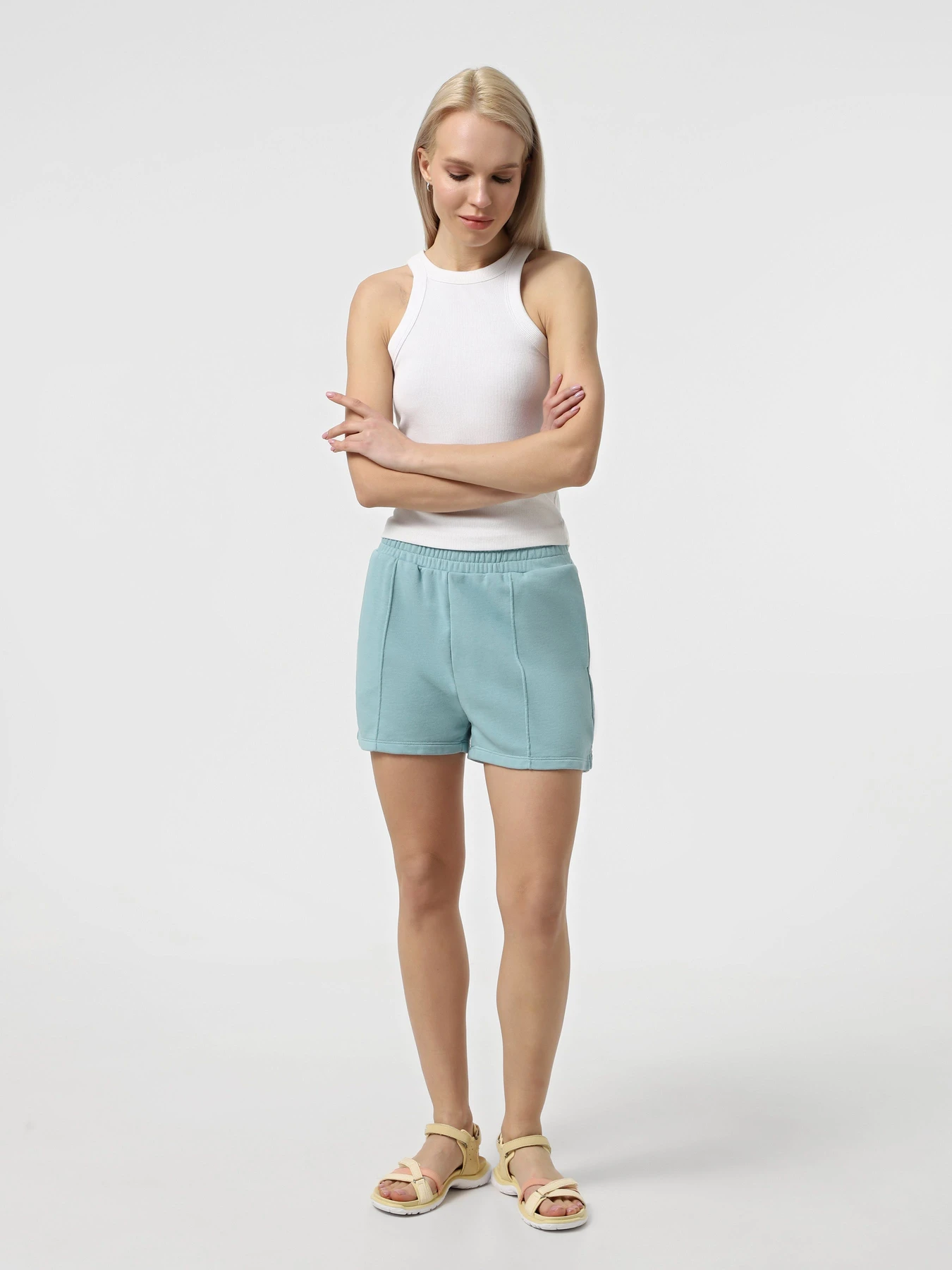 Шорты CONVERSE STAR CHEVRON модель 10028417-423 Шорты CONVERSE STAR CHEVRON модель 10028417-423 Фото